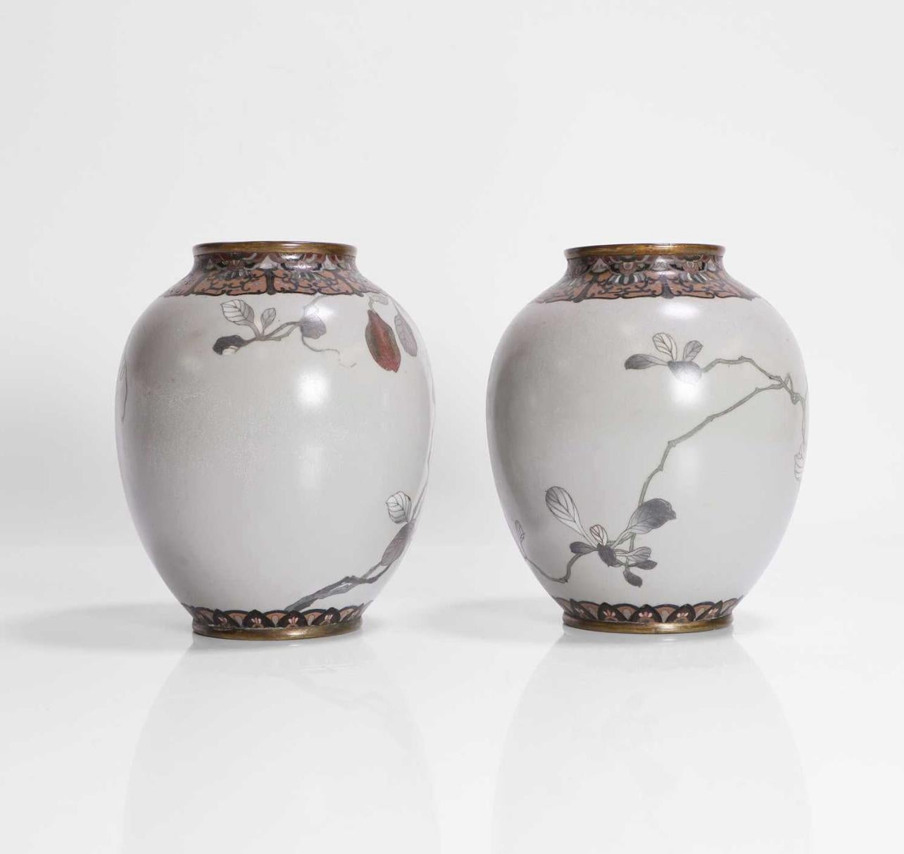 Cloissoné A Exceptional Pair of Japanese Cloisonné Vases in the Manner of Namikawa Sōsuke For Sale