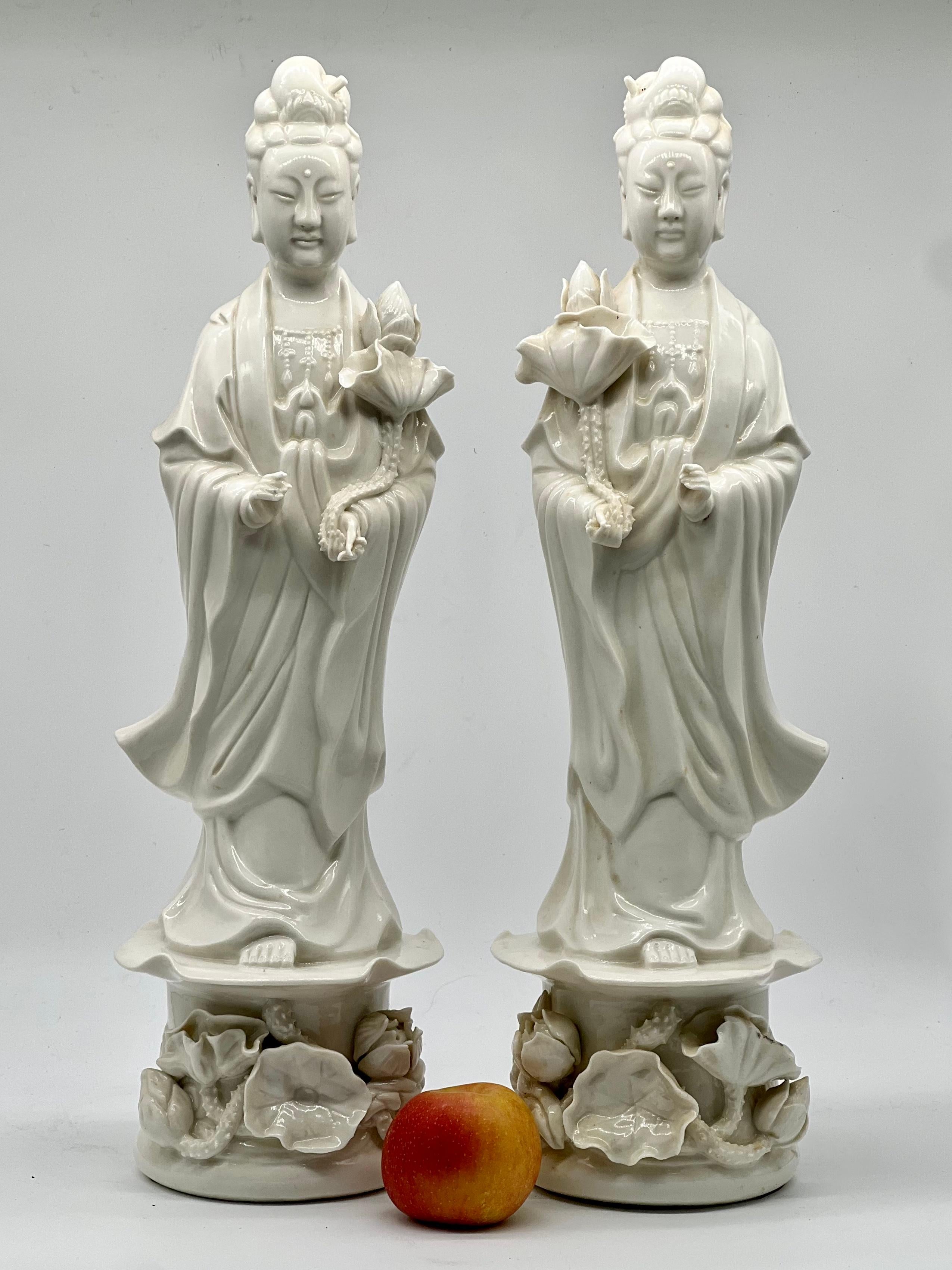 Exquisite and Large Pair of Blanc De Chine Statues of Guanyin, Republic Period For Sale 3