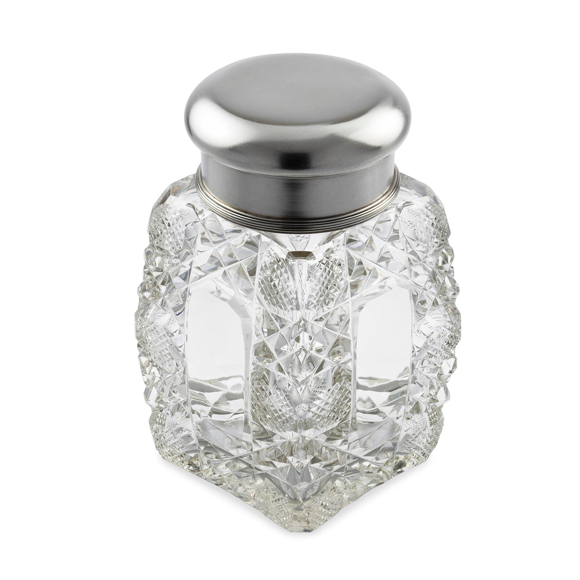 Glasflasche von Fabergé mit silbernem Deckel (Zarenreich) im Angebot