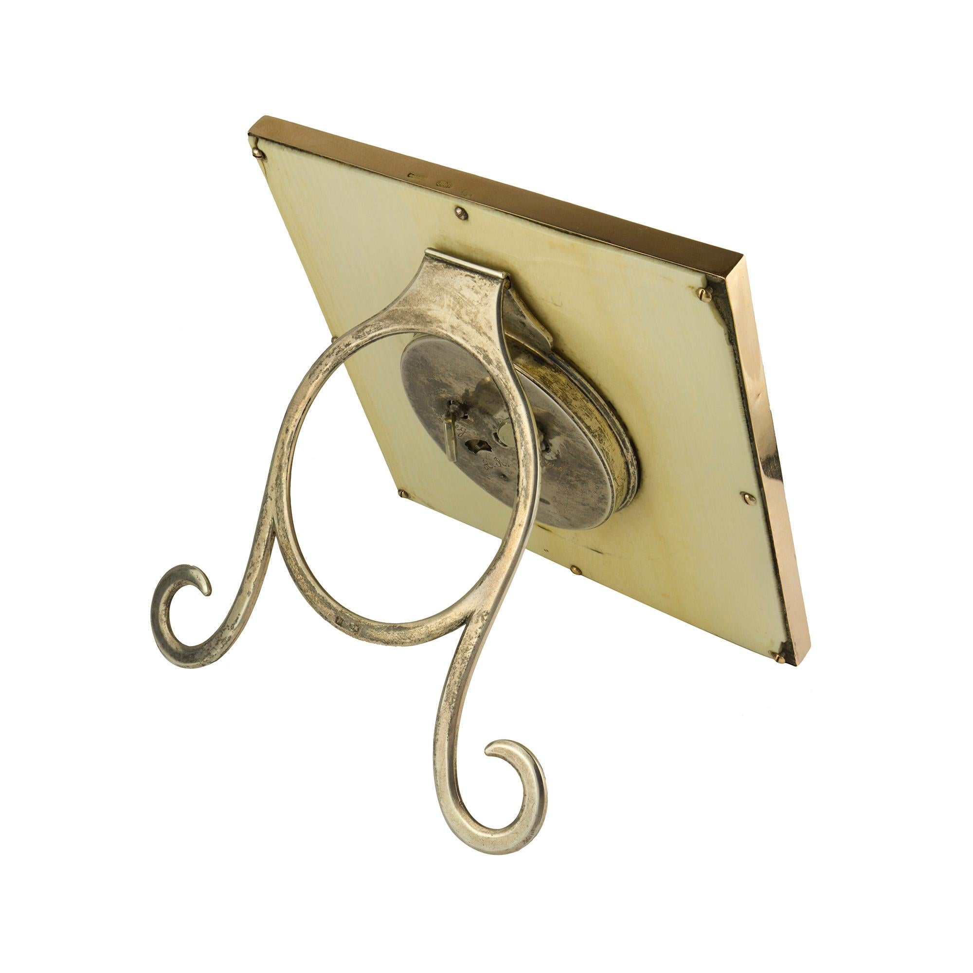 Faberg Goldmontierte Guilloche-Emaille-Schreibtischuhr (Art nouveau) im Angebot