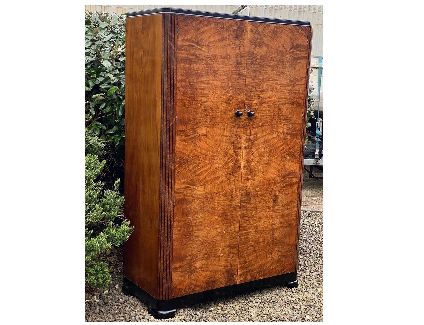 Mid-20th Century A fabulous 1930’s Art Deco Period Wardrobe with Bookpaged Oyster Veneers For Sale