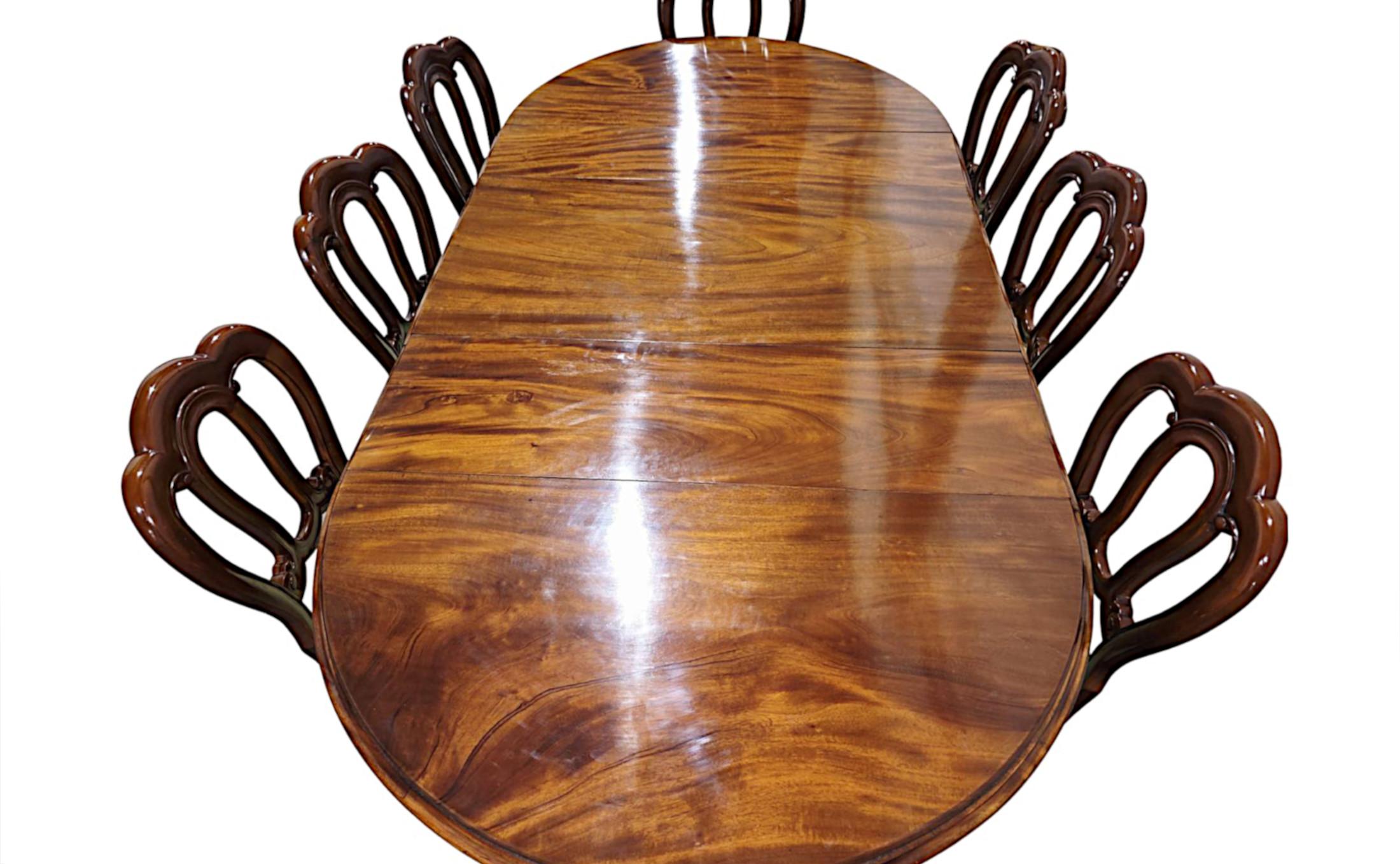 Fabuleuse table de salle à manger du 19e siècle avec trois abattants supplémentaires en vente 2