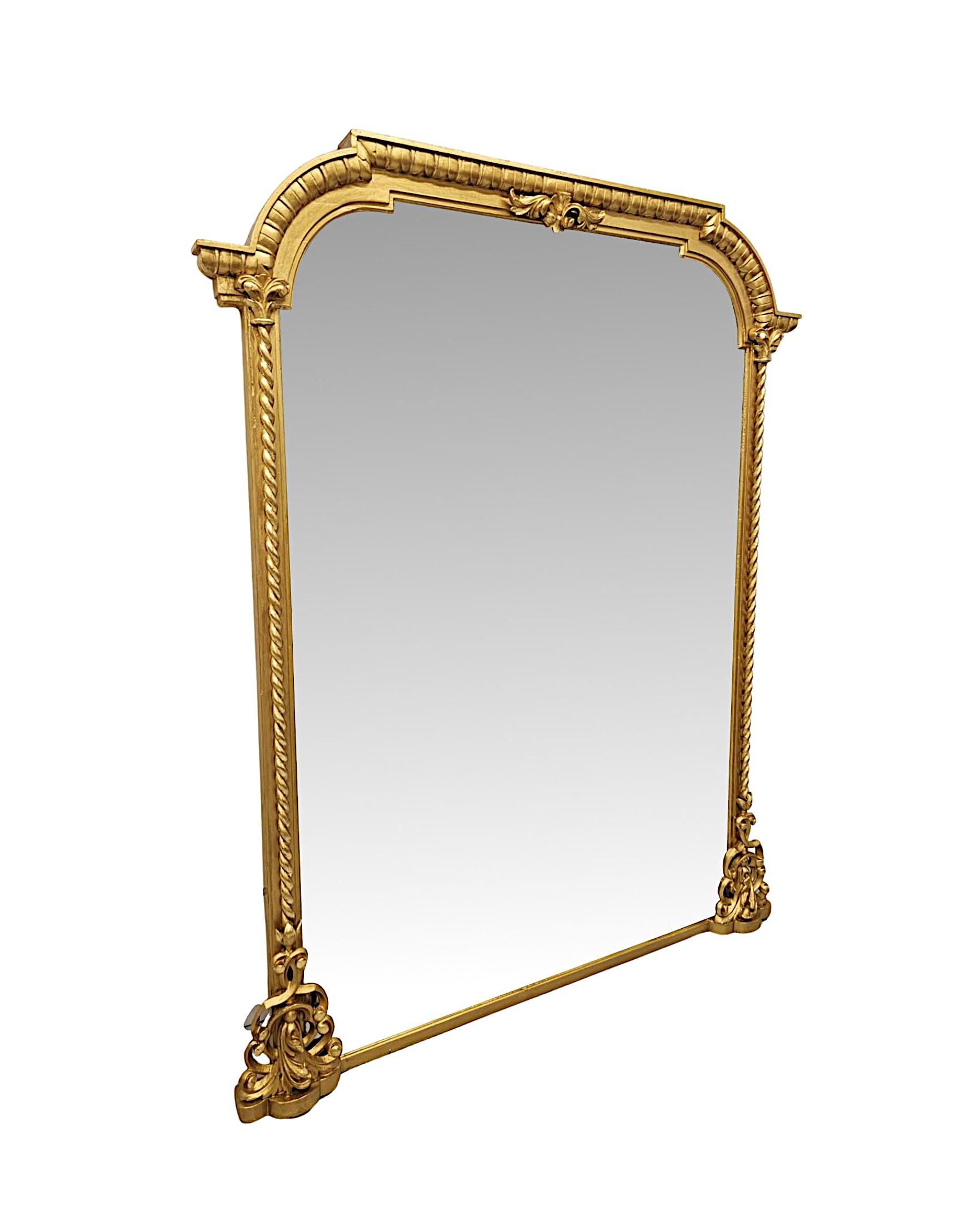 Anglais Fabuleux miroir à trumeau en bois doré du XIXe siècle en vente