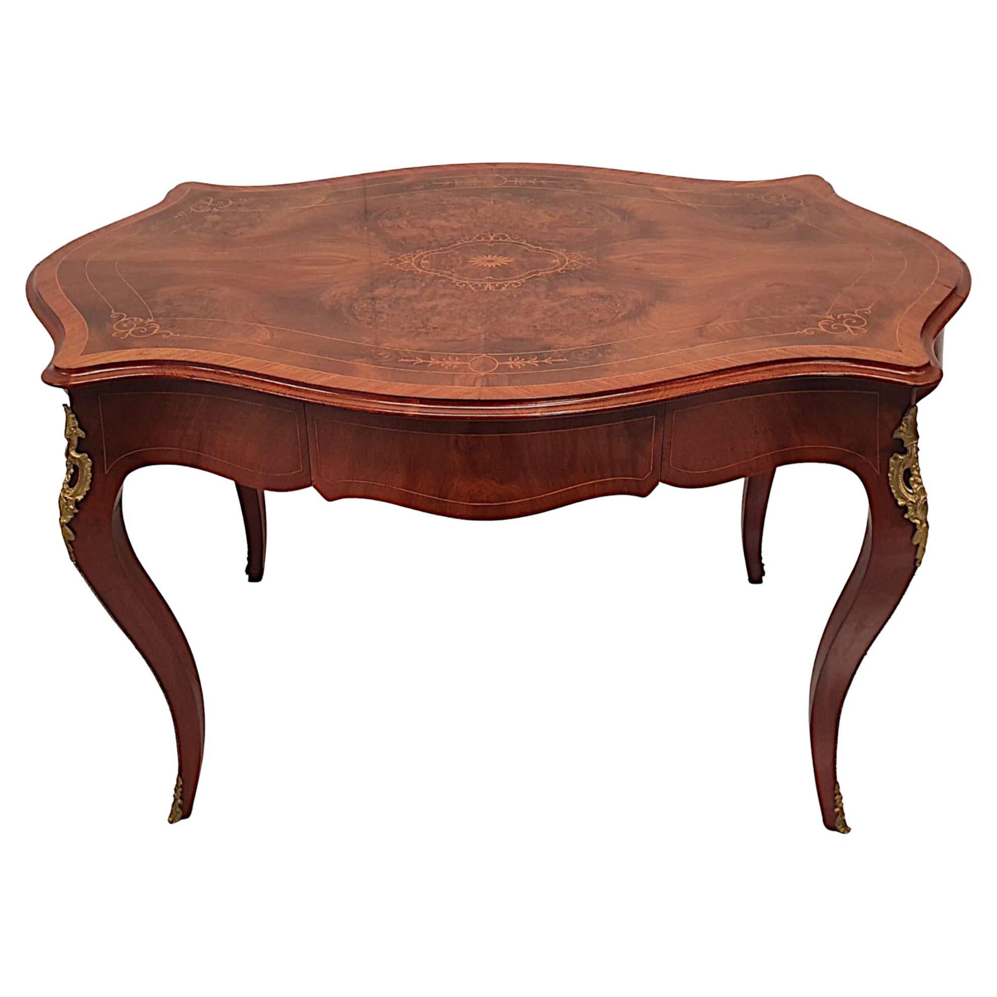 Fabuleuse table d'appoint ou bureau du 19ème siècle