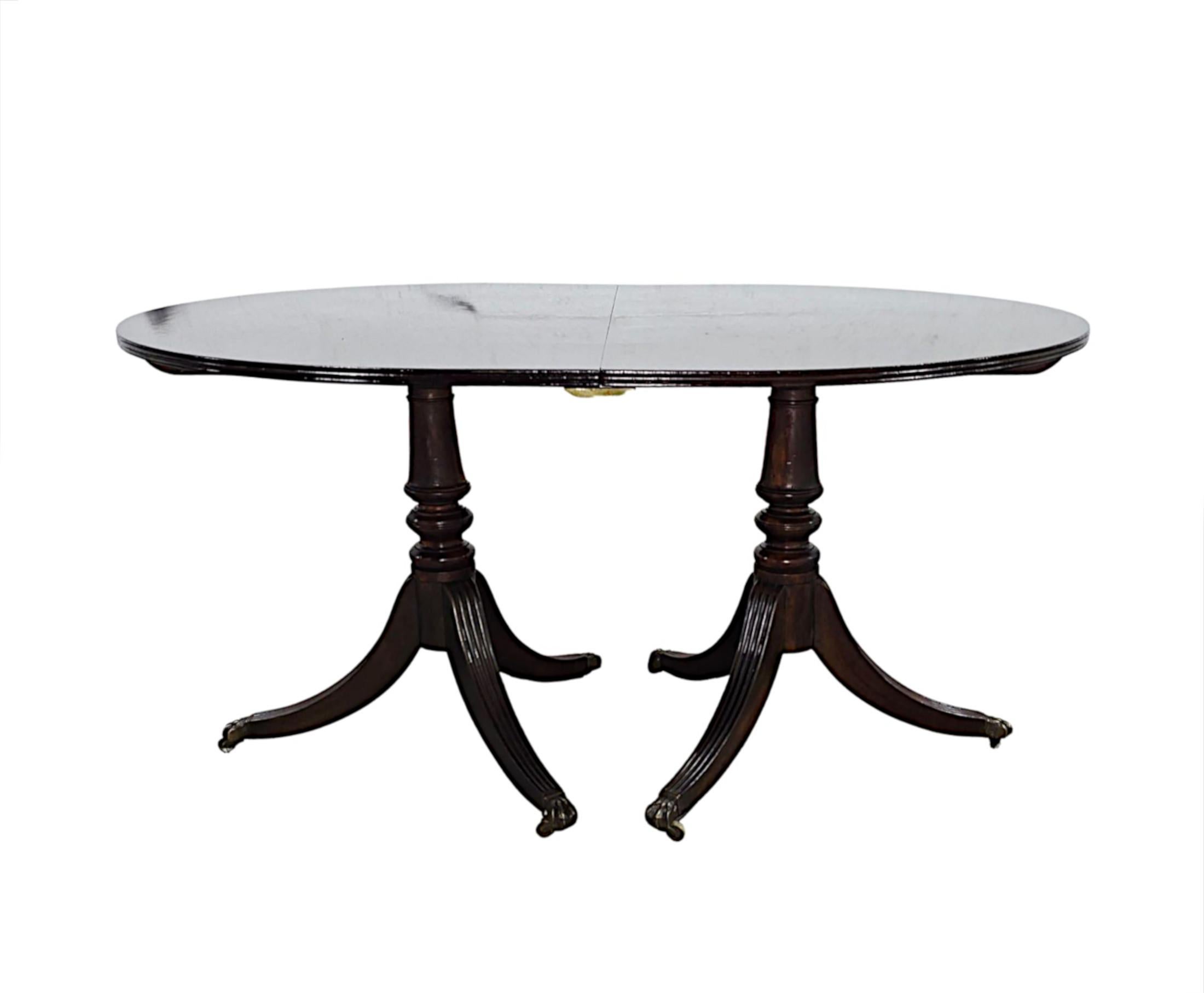 Fabuleuse table de salle à manger extensible à trois pieds du XIXe siècle en vente 1