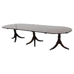 Antique A Fabulous 19th Century Triple Pod Extendable Dining Table