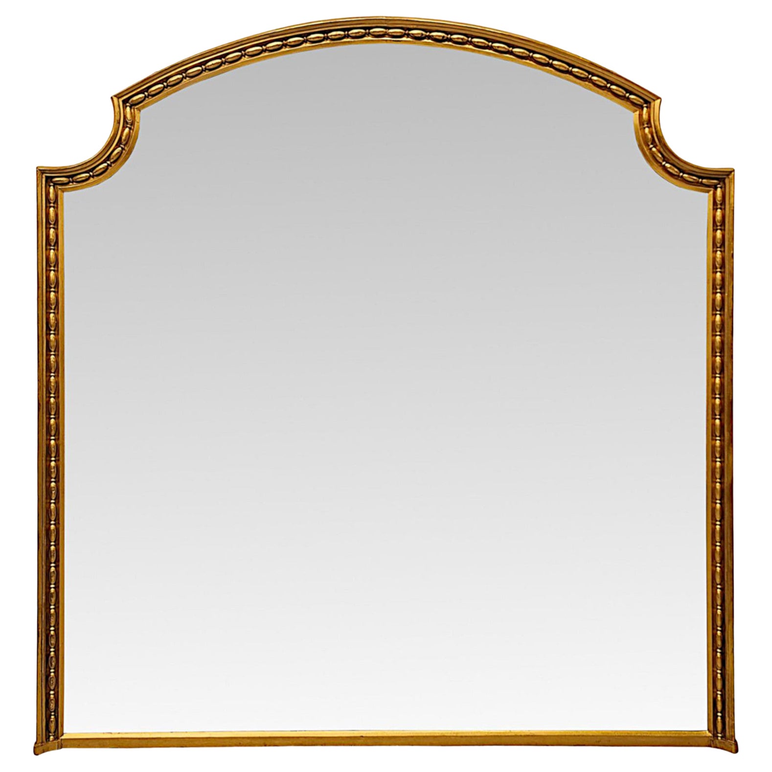 Un favoloso specchio da soffitto in legno dorato del XIX secolo, elegante e semplice in vendita