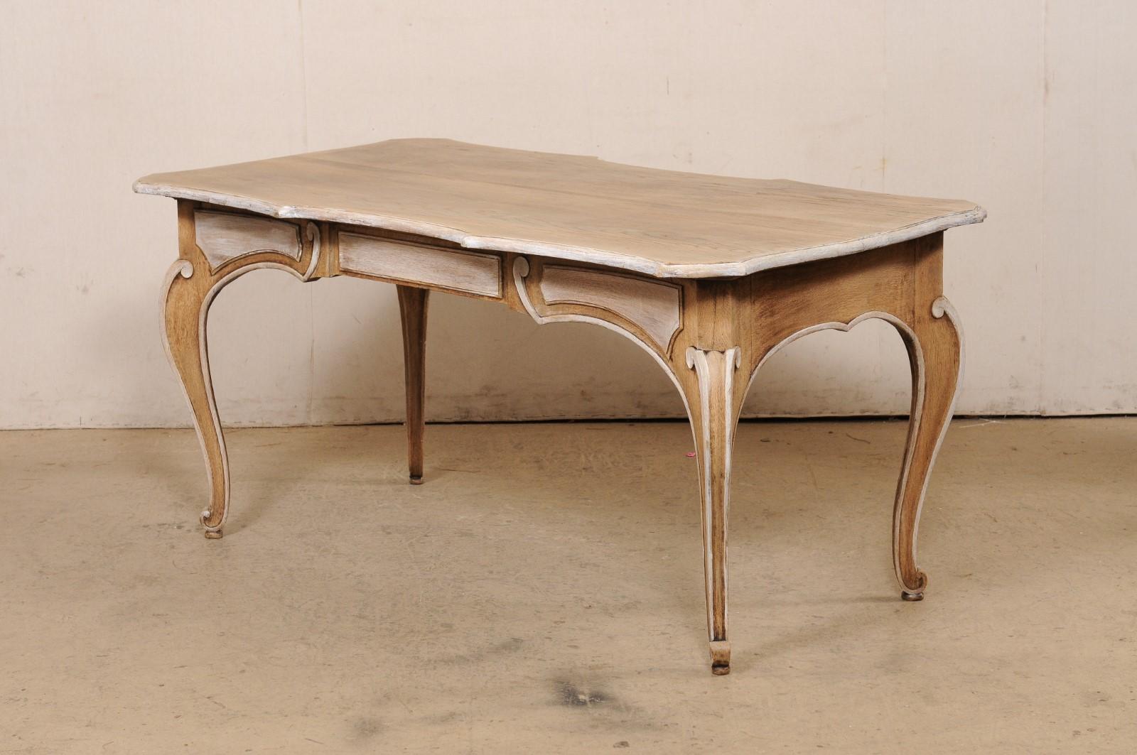 A Fabulous French 3-Drawer Desk w/Scallop-Carved Edge Top, Floatable 1