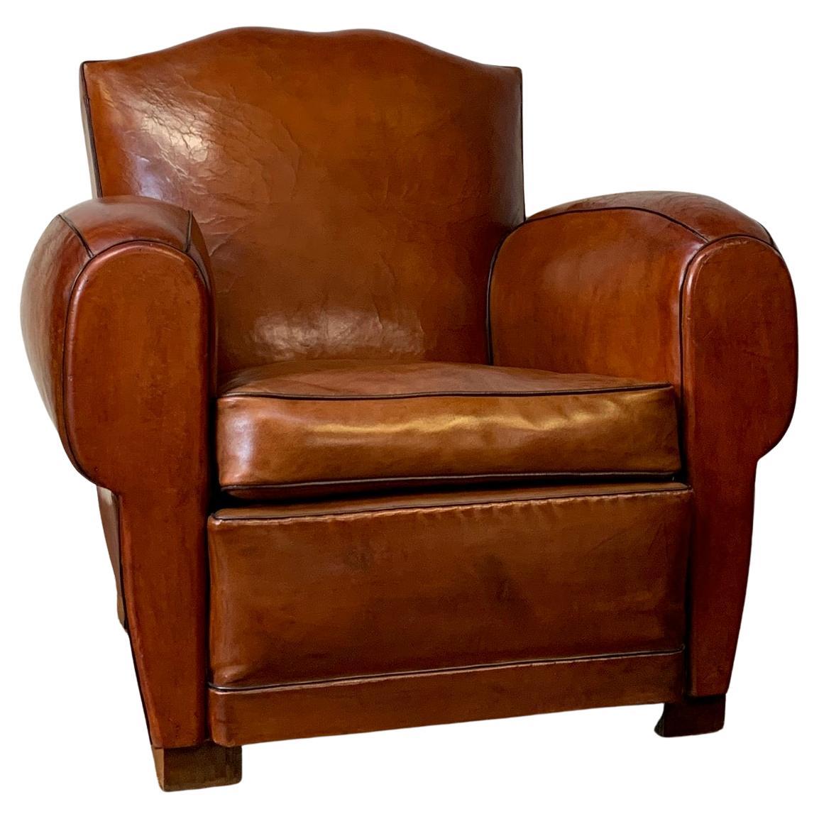 Fabuleux fauteuil club en cuir français, Model No No, circa 1950
s en vente