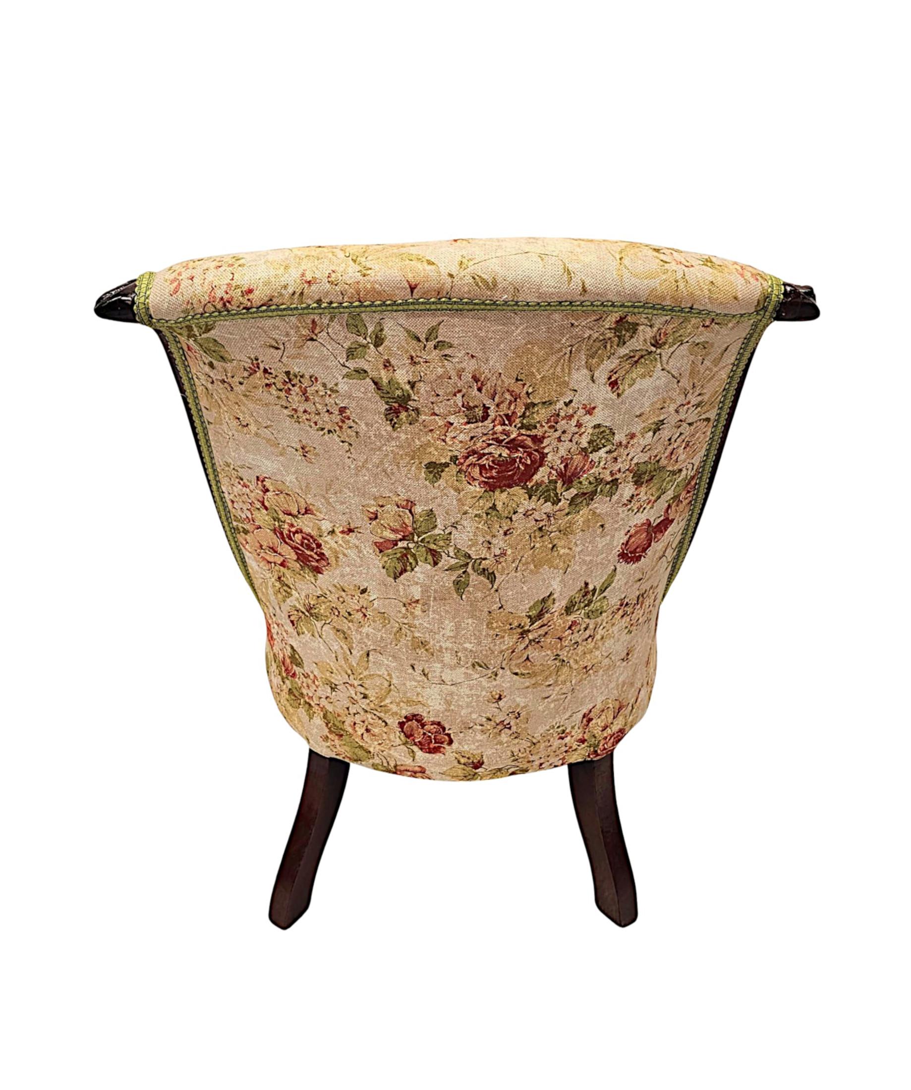 XIXe siècle Fabuleuse chaise à bascule du 19ème siècle entièrement restaurée en vente