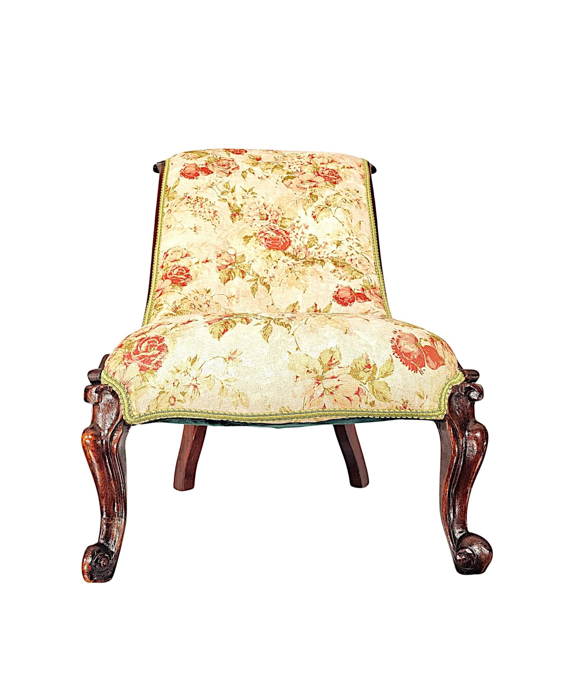 Tissu Fabuleuse chaise à bascule du 19ème siècle entièrement restaurée en vente