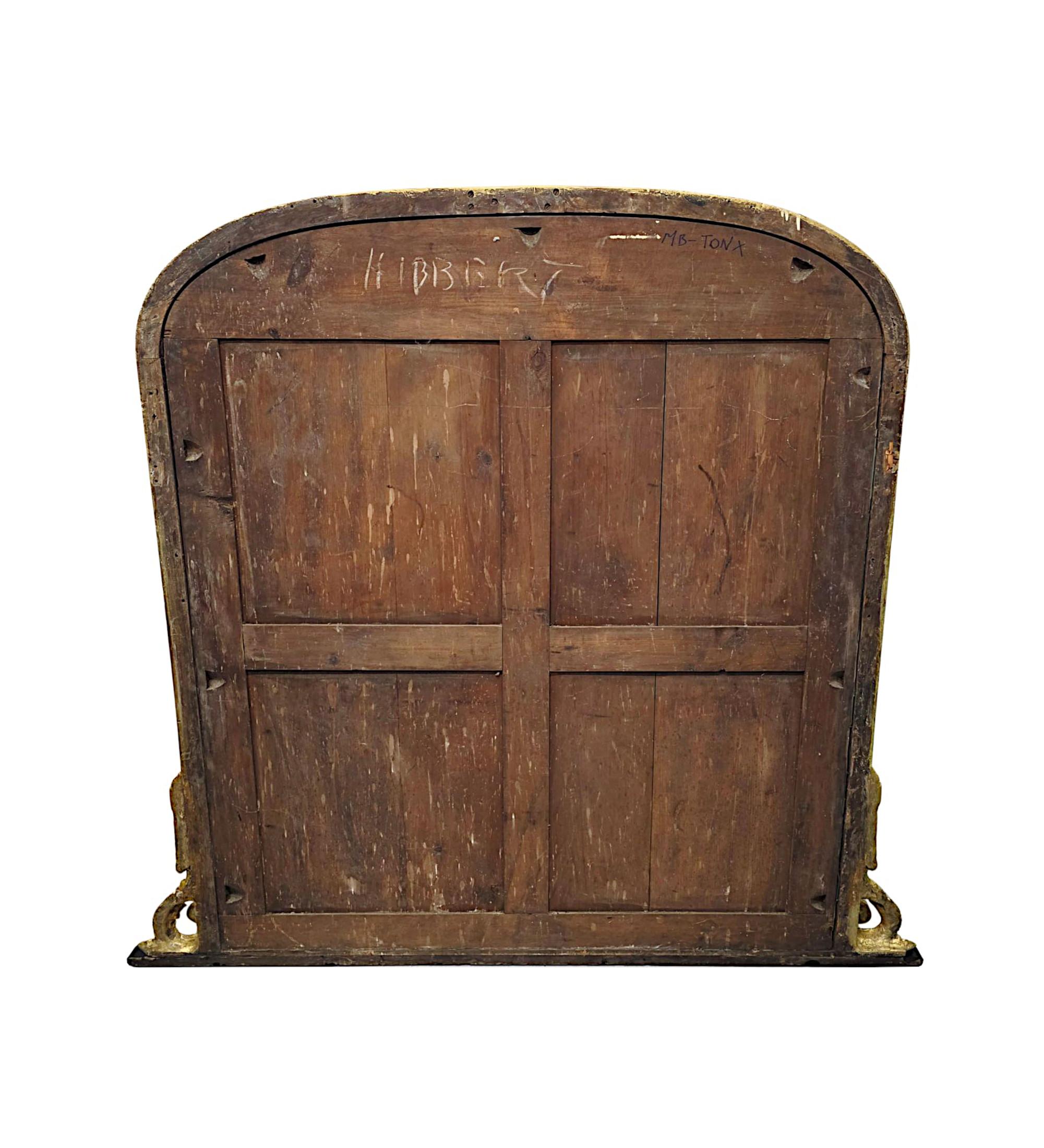 Verre Fabuleux grand miroir à trumeau en bois doré archtop du 19e siècle en vente