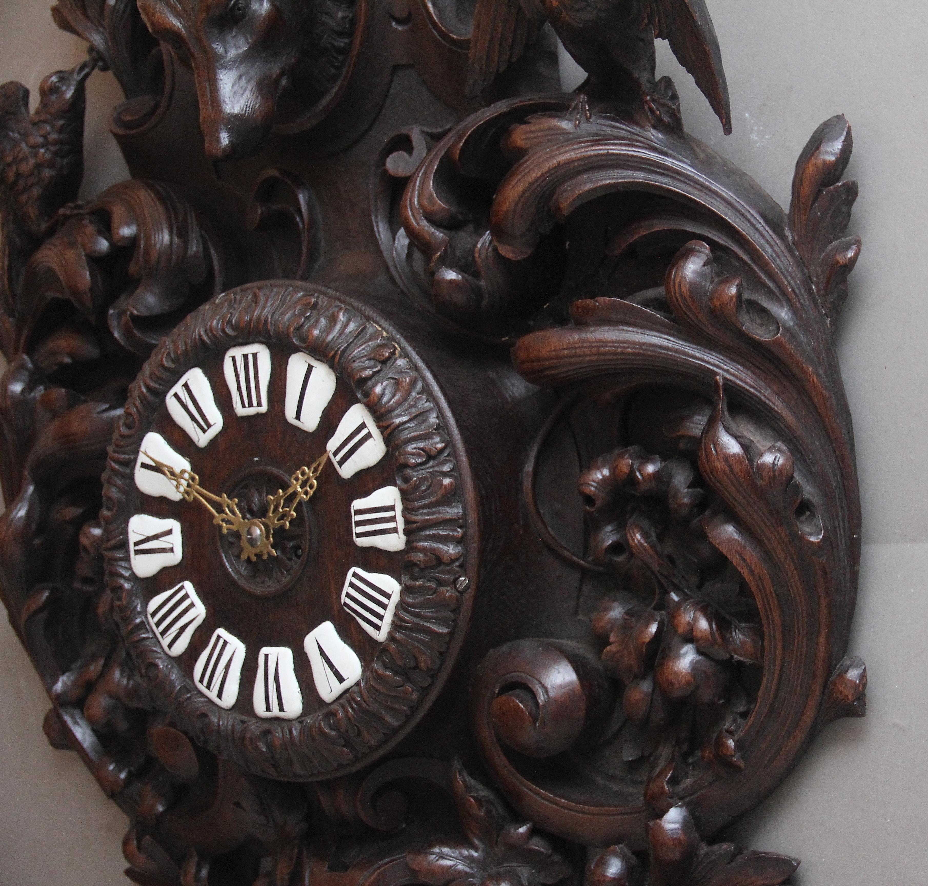 Une fabuleuse horloge murale en chêne sculpté français du 19ème siècle. en vente 5