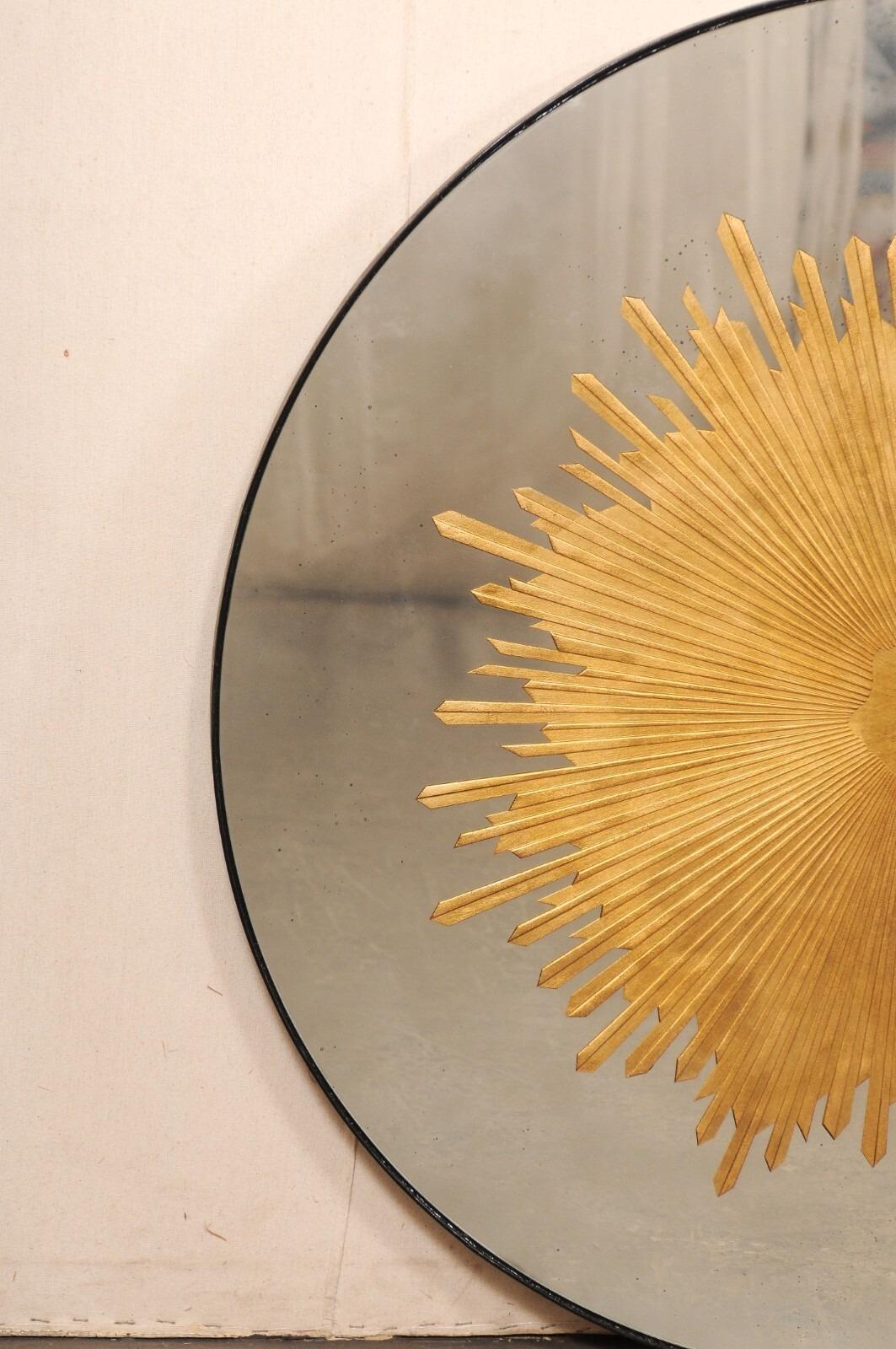 A Fabulous Round-Shaped Verre Églomisé Gold Sunburst Mirror, 4 Ft Diameter For Sale 4