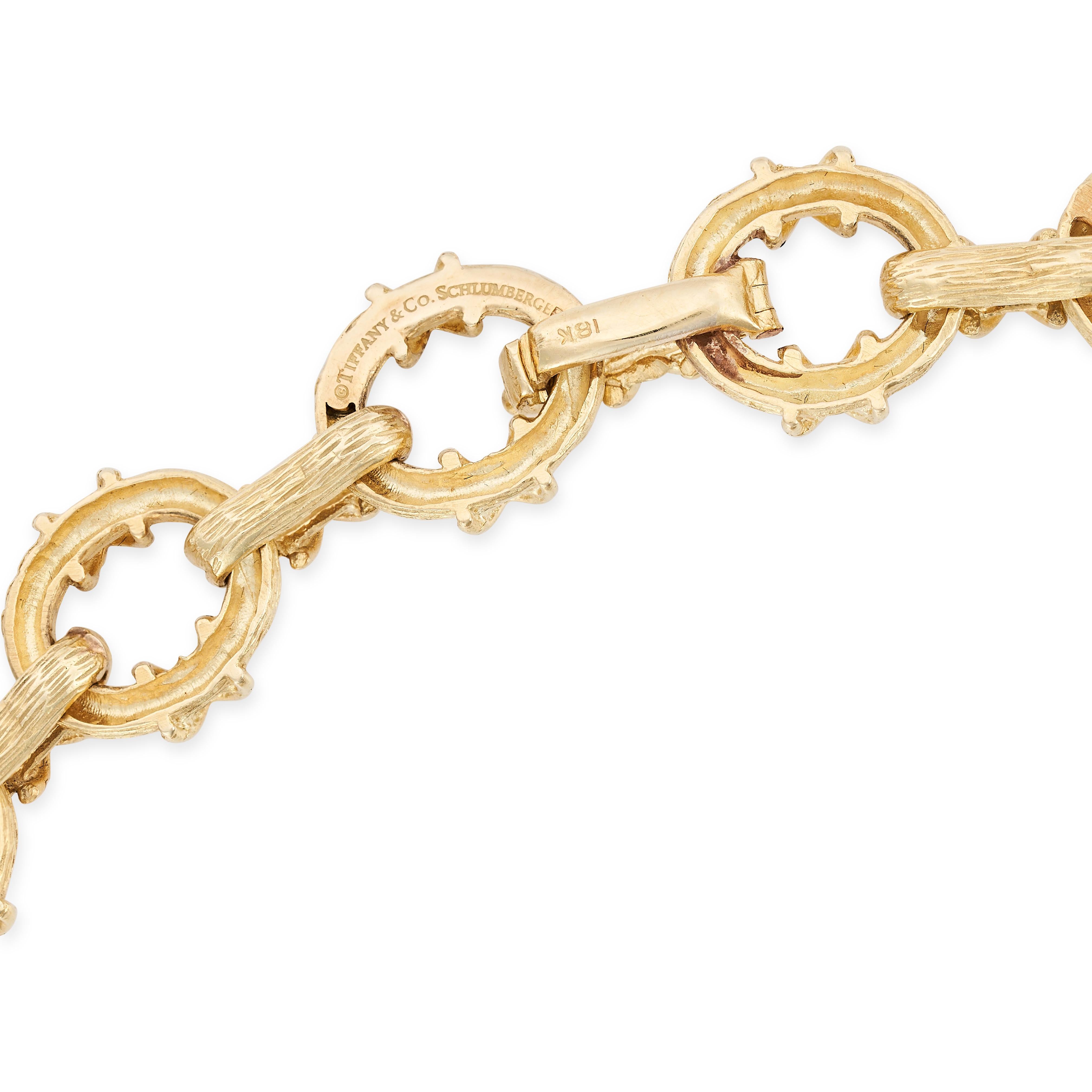 A fabulous vintage gold necklace by Jean Schlumberger for Tiffany & Co In Good Condition In New York, NY