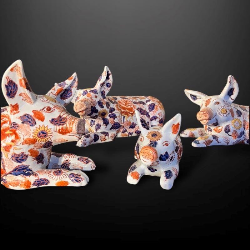 Una familia de cerdos japoneses de Imari Porcelain Pintado a mano en venta