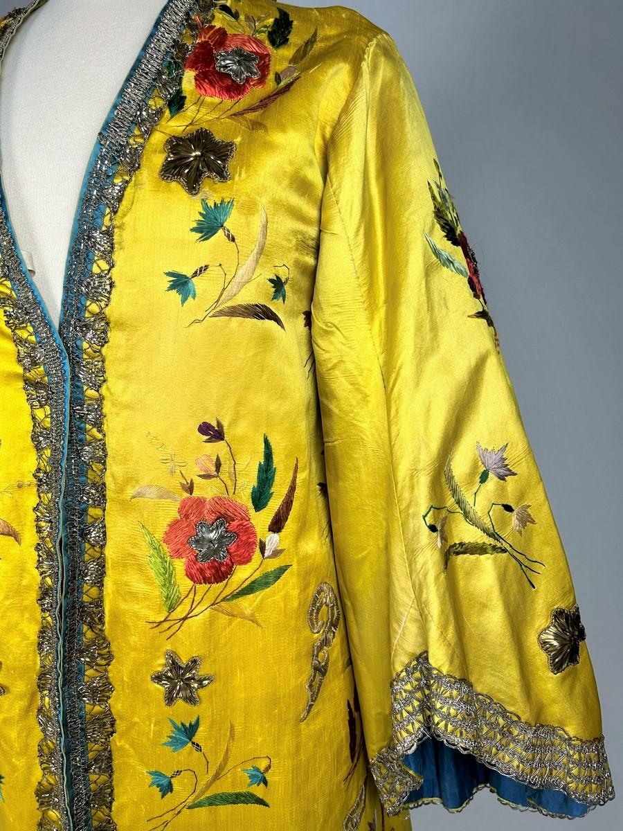 A Fancy kaftan in Yellow Embroidered Satin - France Circa 1860-1900 5