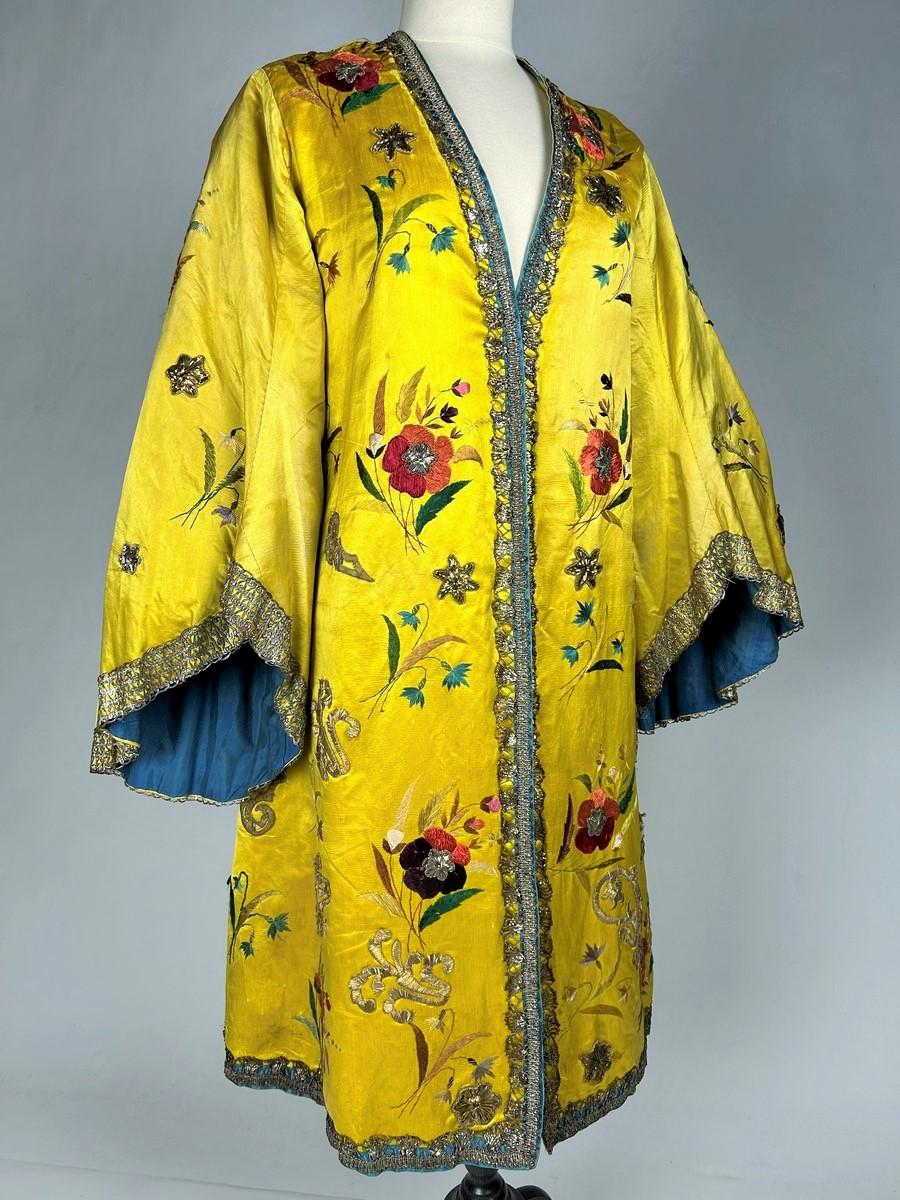 A Fancy kaftan in Yellow Embroidered Satin - France Circa 1860-1900 2
