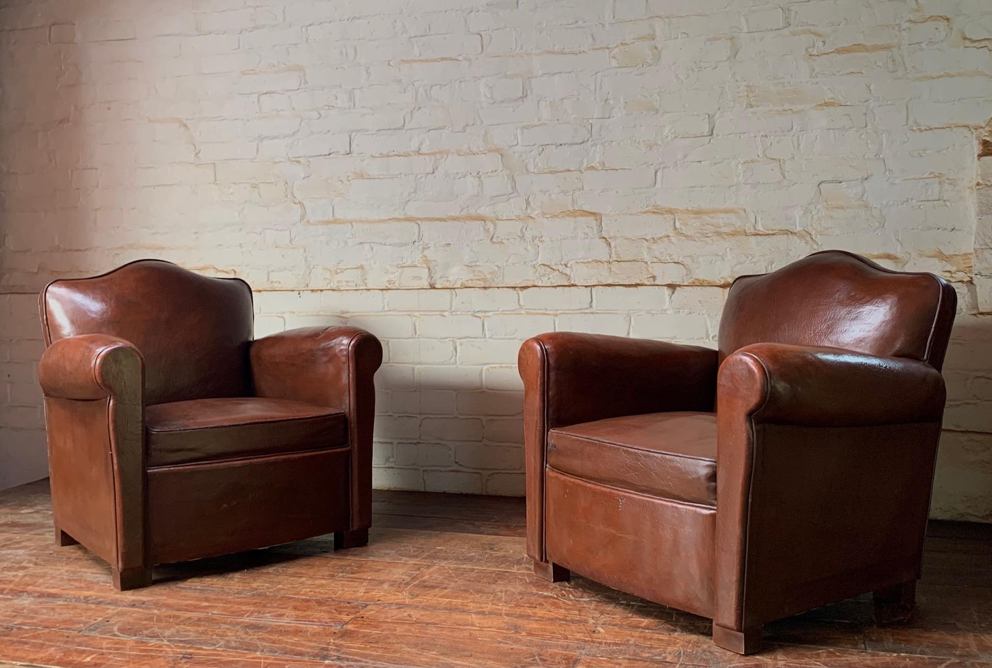 A Fantastic Pair of French leather Club Chairs Chapeau de Gendarme models C1950 For Sale 4