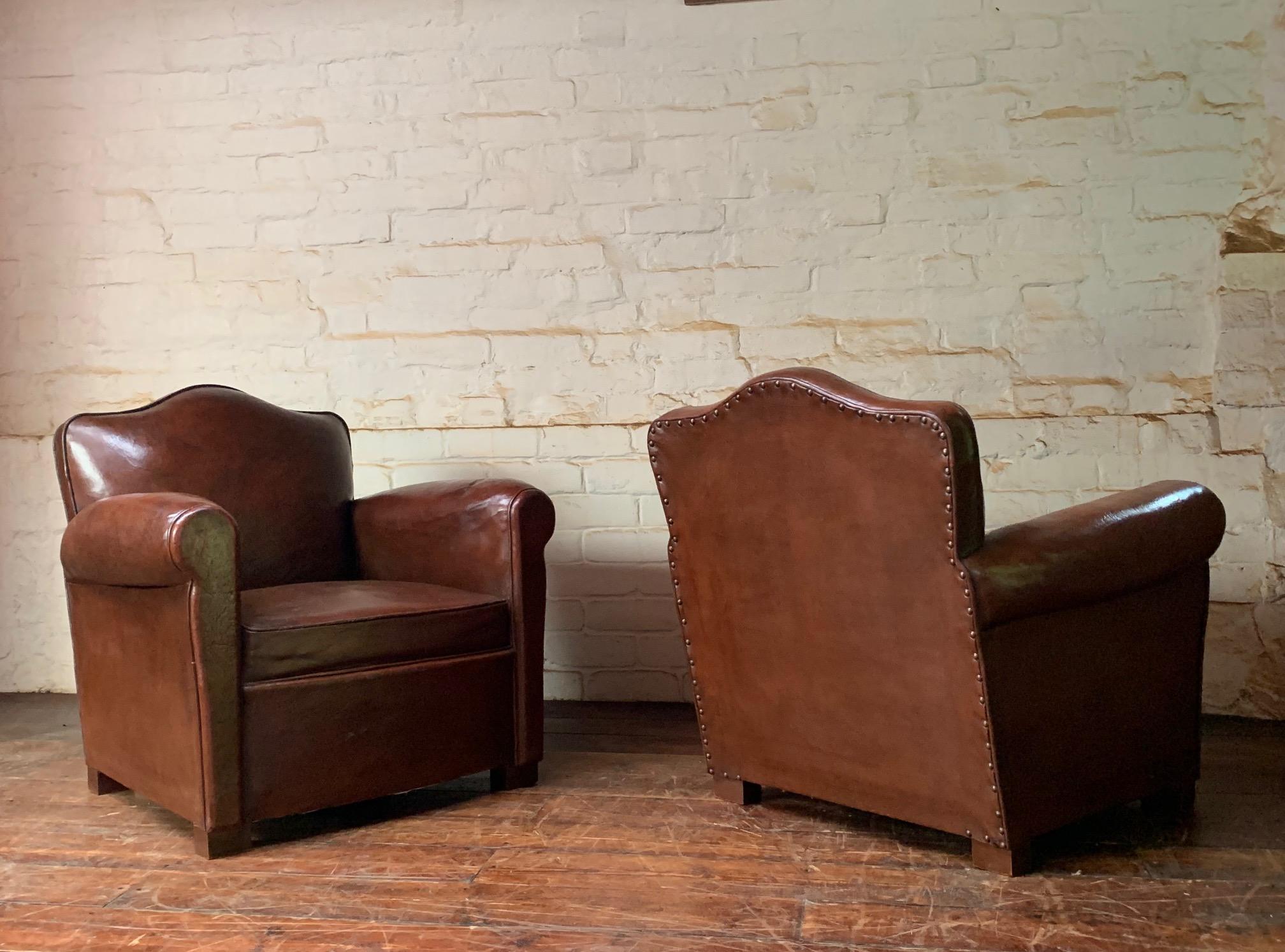 A Fantastic Pair of French leather Club Chairs Chapeau de Gendarme models C1950 For Sale 5