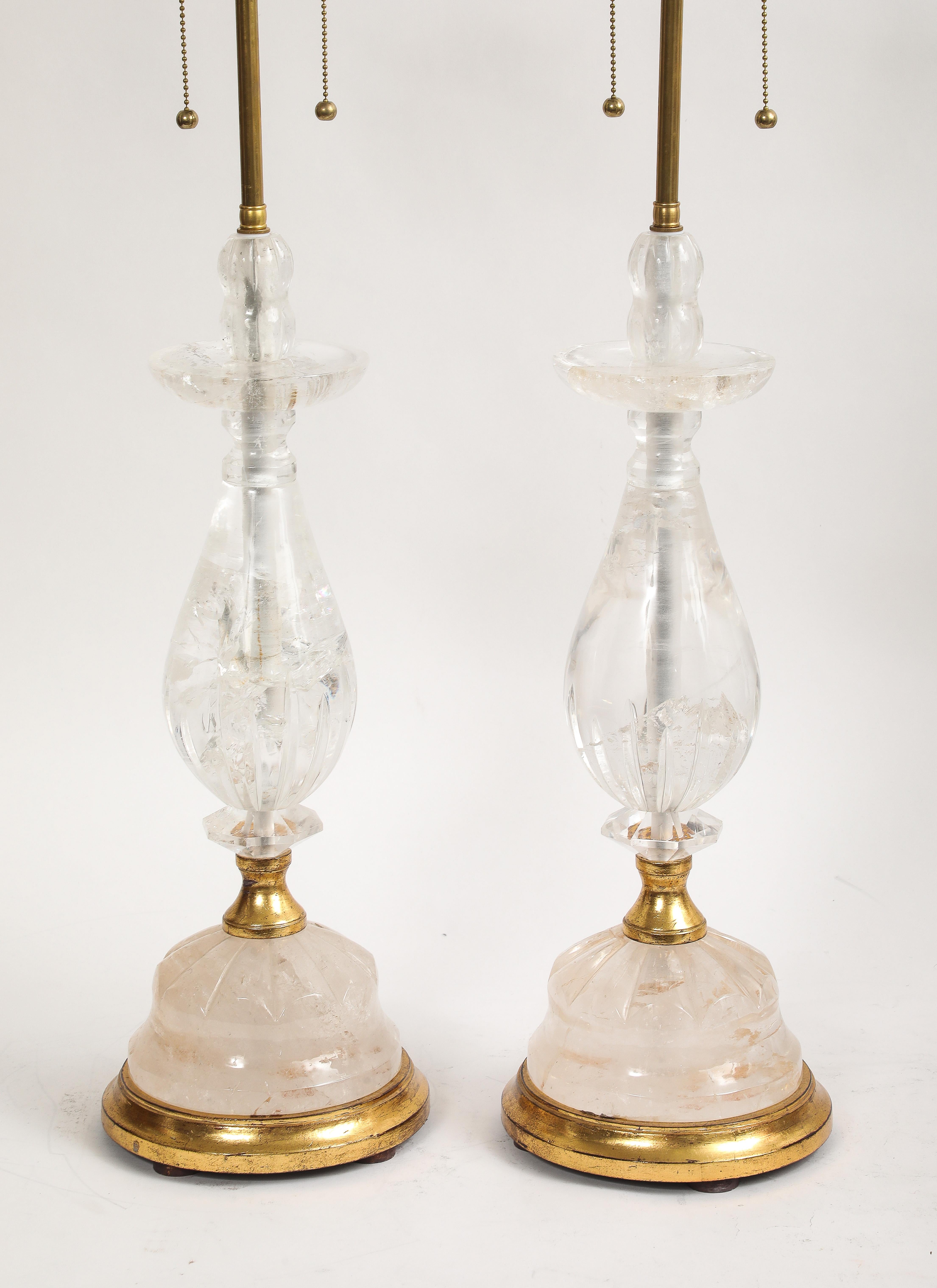 Fantastique paire de lampes de table en cristal Rock et bagues dorées du milieu du siècle dernier en vente 2