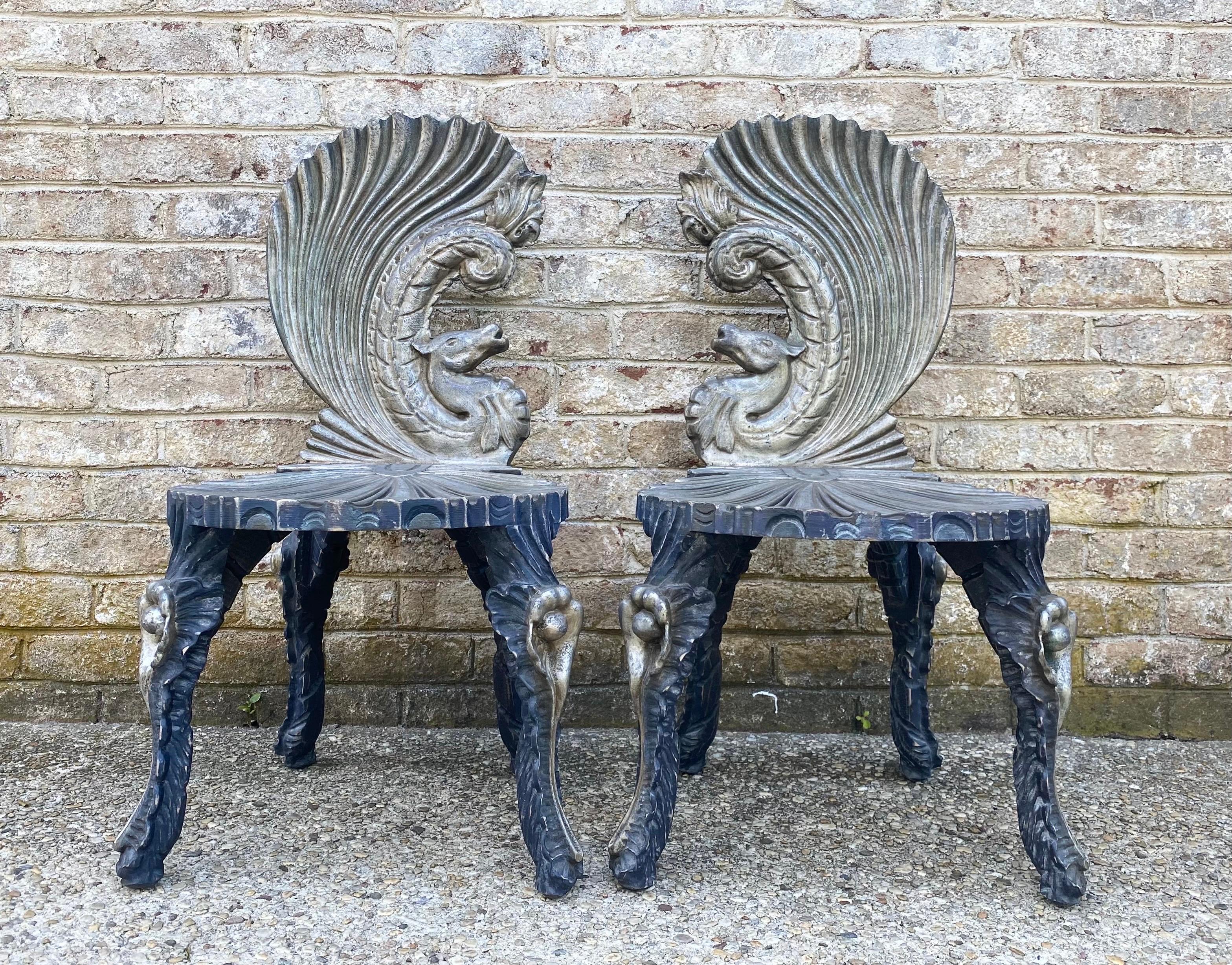 Paar venezianische Beistellstühle im Grotto-Stil, Paar im Zustand „Gut“ im Angebot in East Hampton, NY