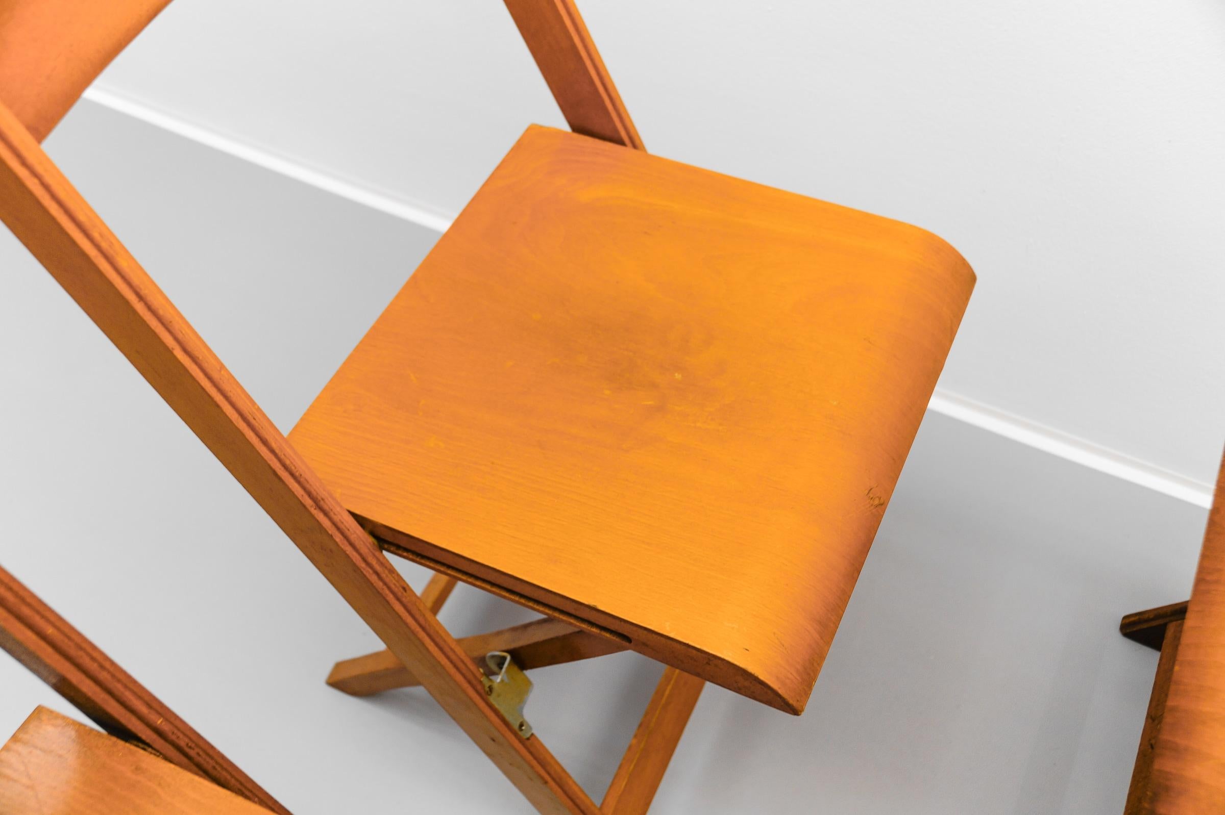 A Fantastic Set of 4 German Cinema Wooden Folding Chairs from the 40s / 50s 3