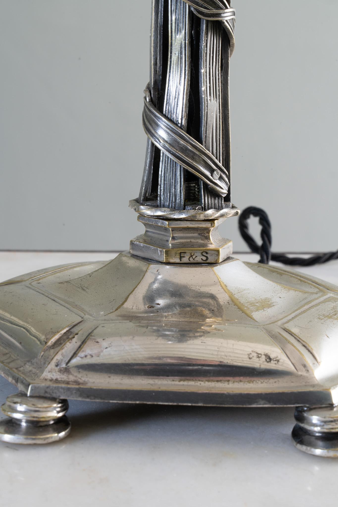 Laiton Lampe de table Faraday & Son en vente