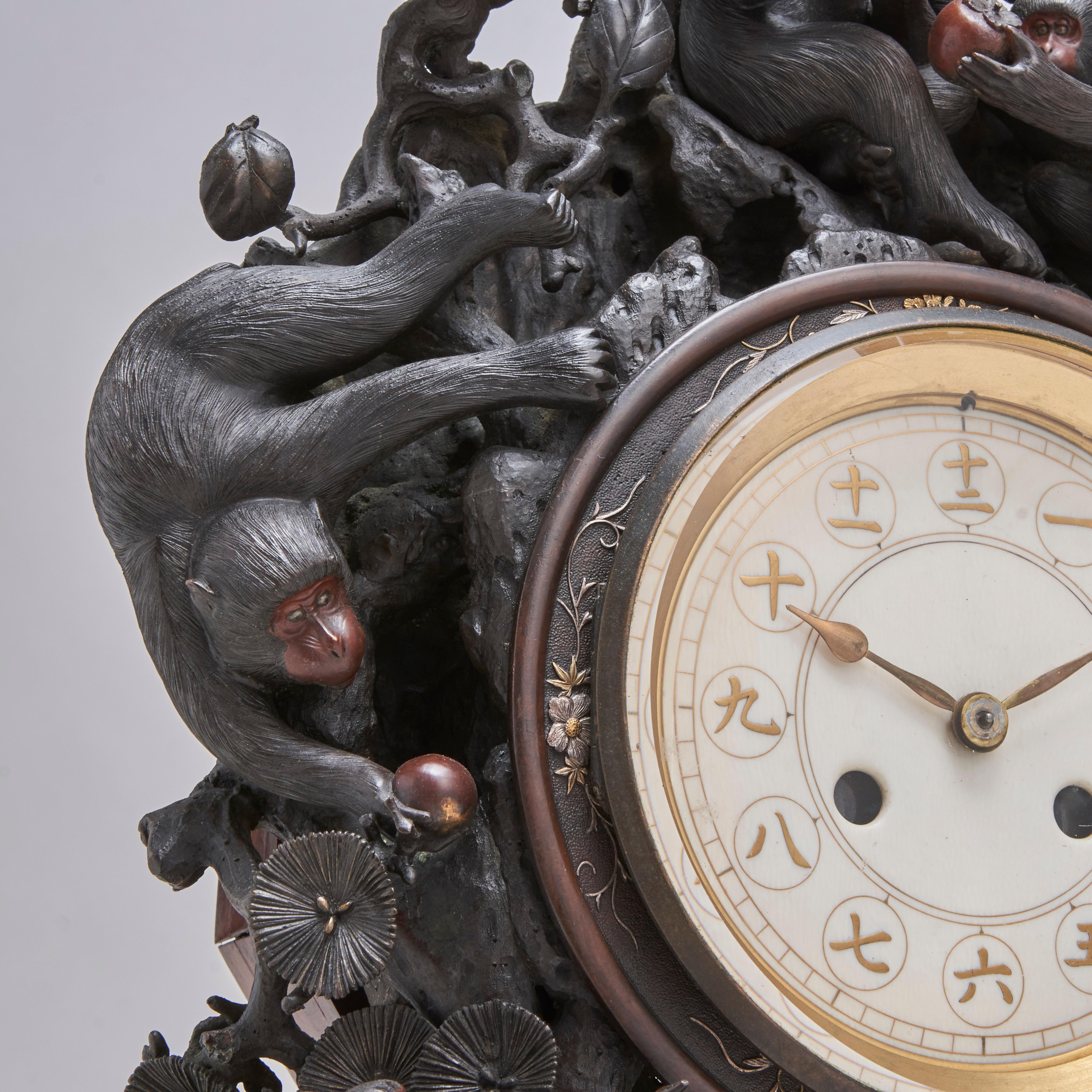 A fascinating antique Japanese Bronze clock depicting a troop of monkeys (Circa For Sale 10
