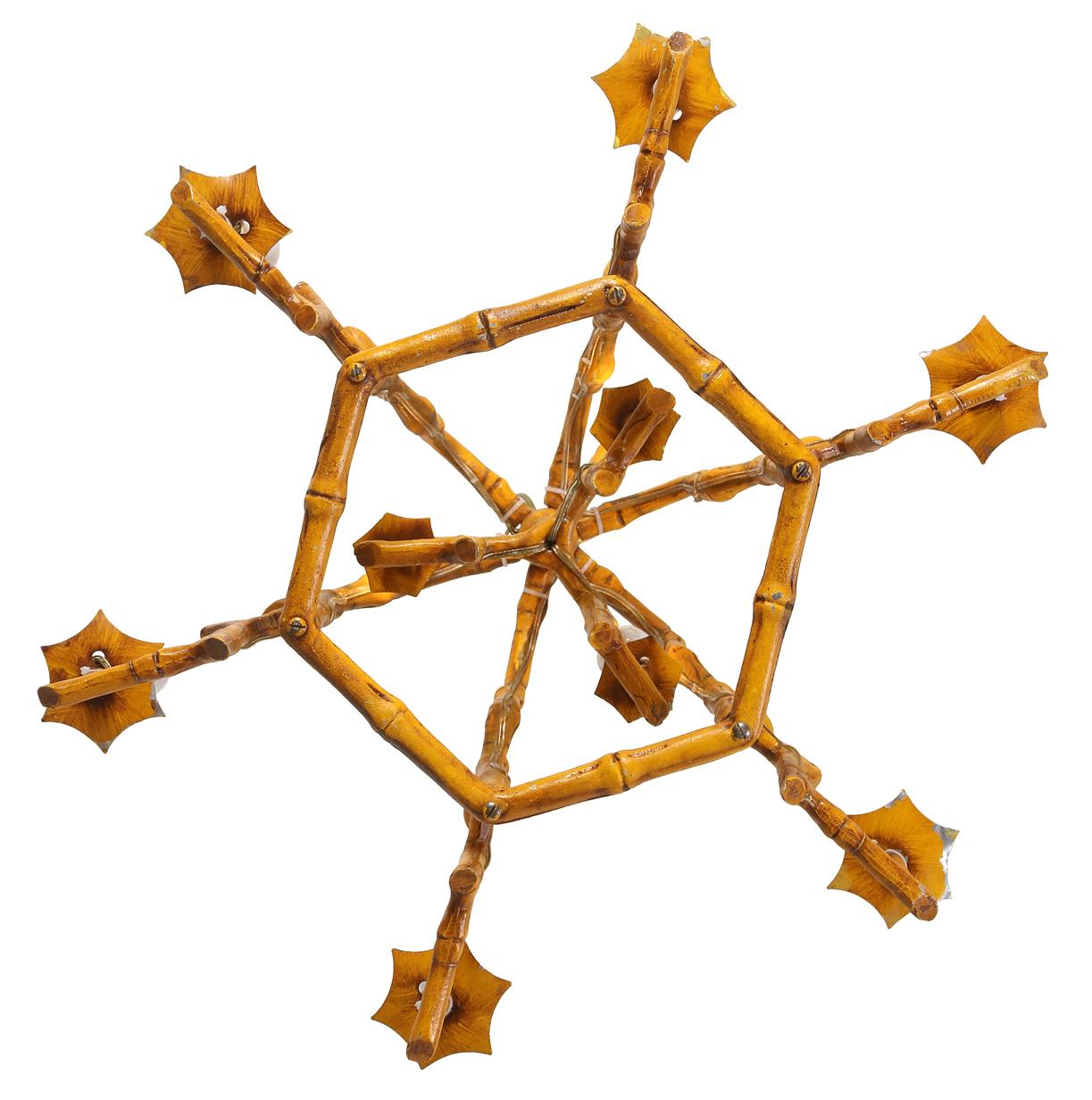 Italiano Un lampadario in finto bambù in vendita