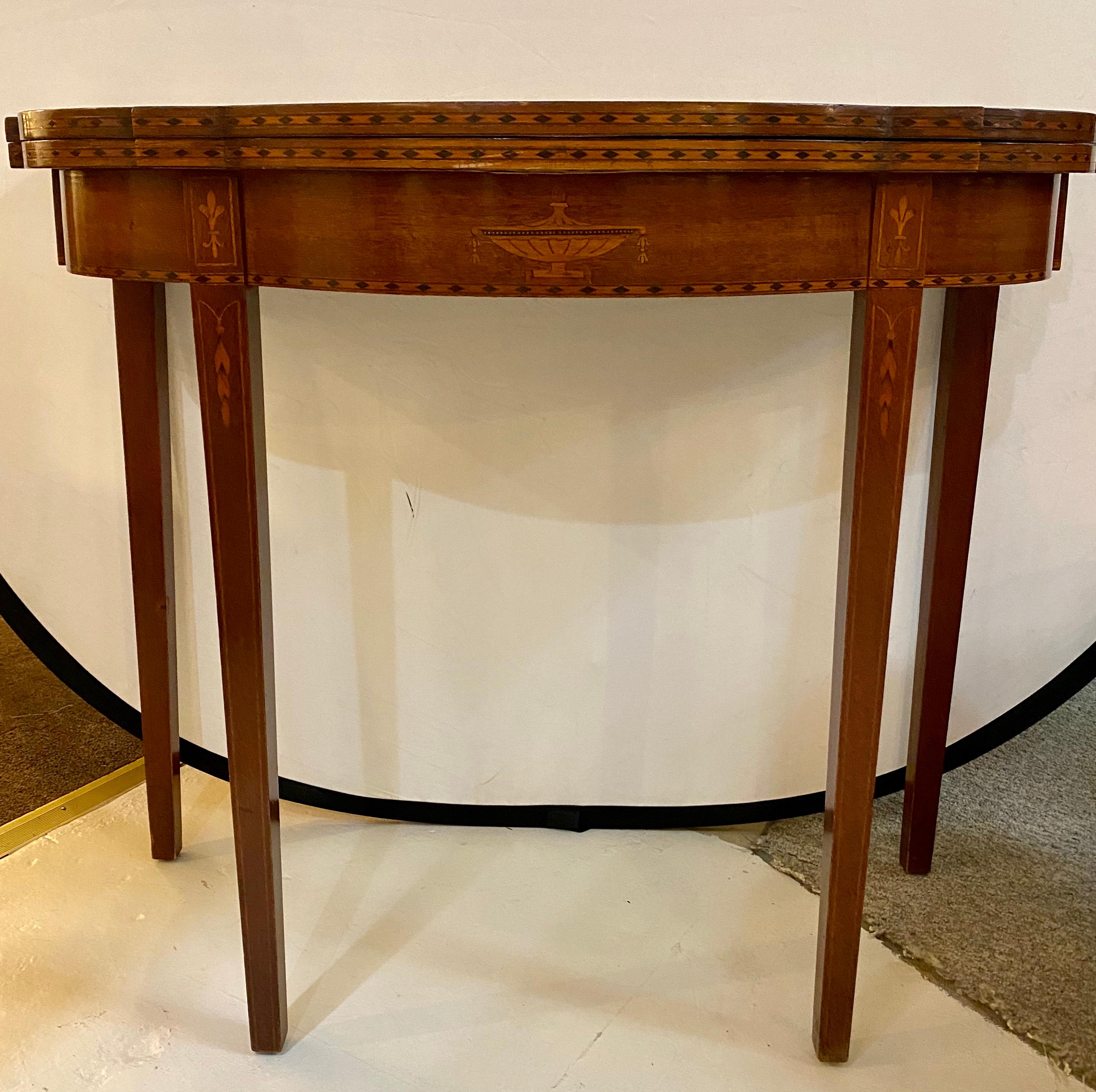 Federal Style Inlaid Flip Top Card or Games Table Demilune In Good Condition In Stamford, CT