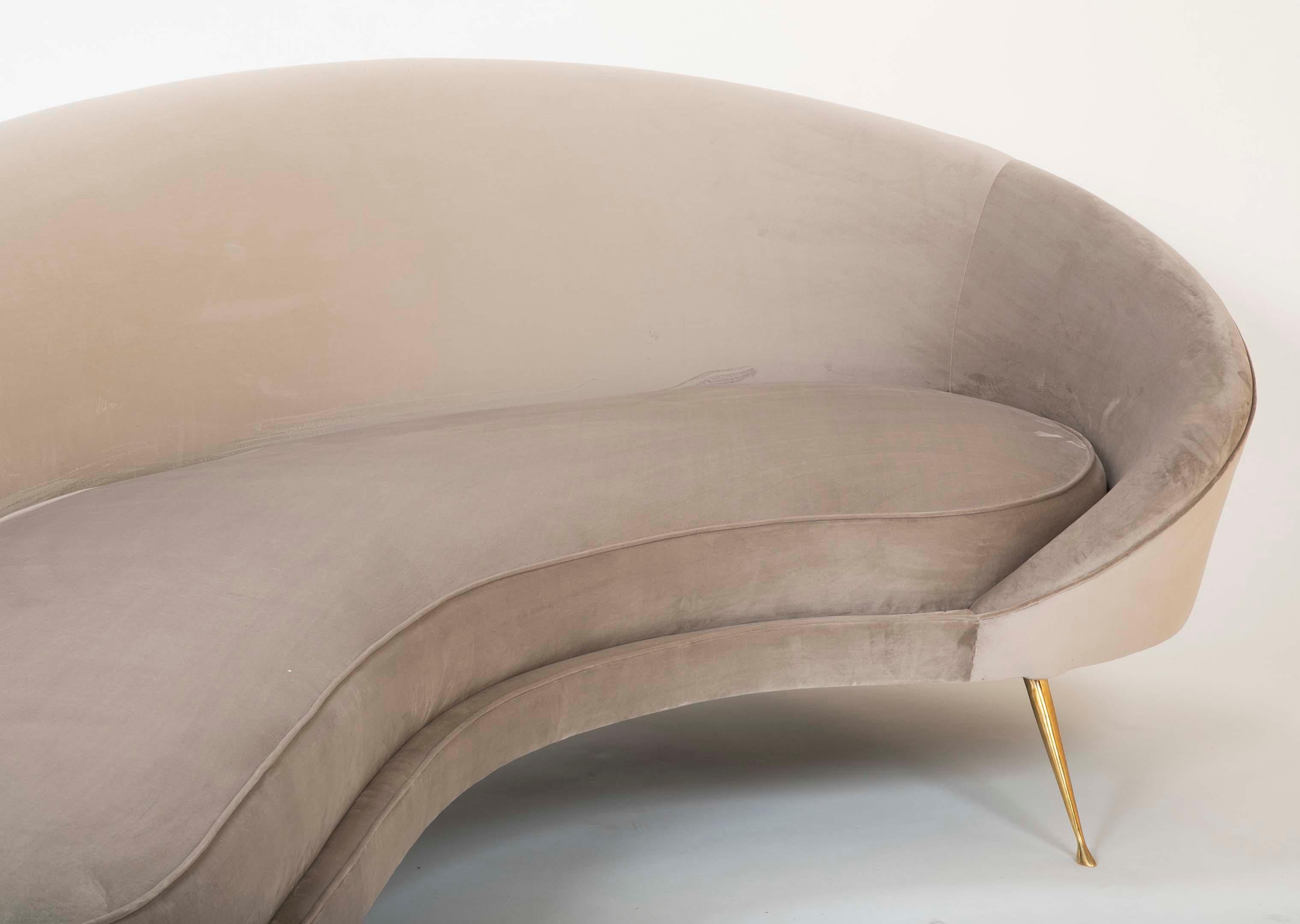 Federico Munari Sofa in Velvet 4