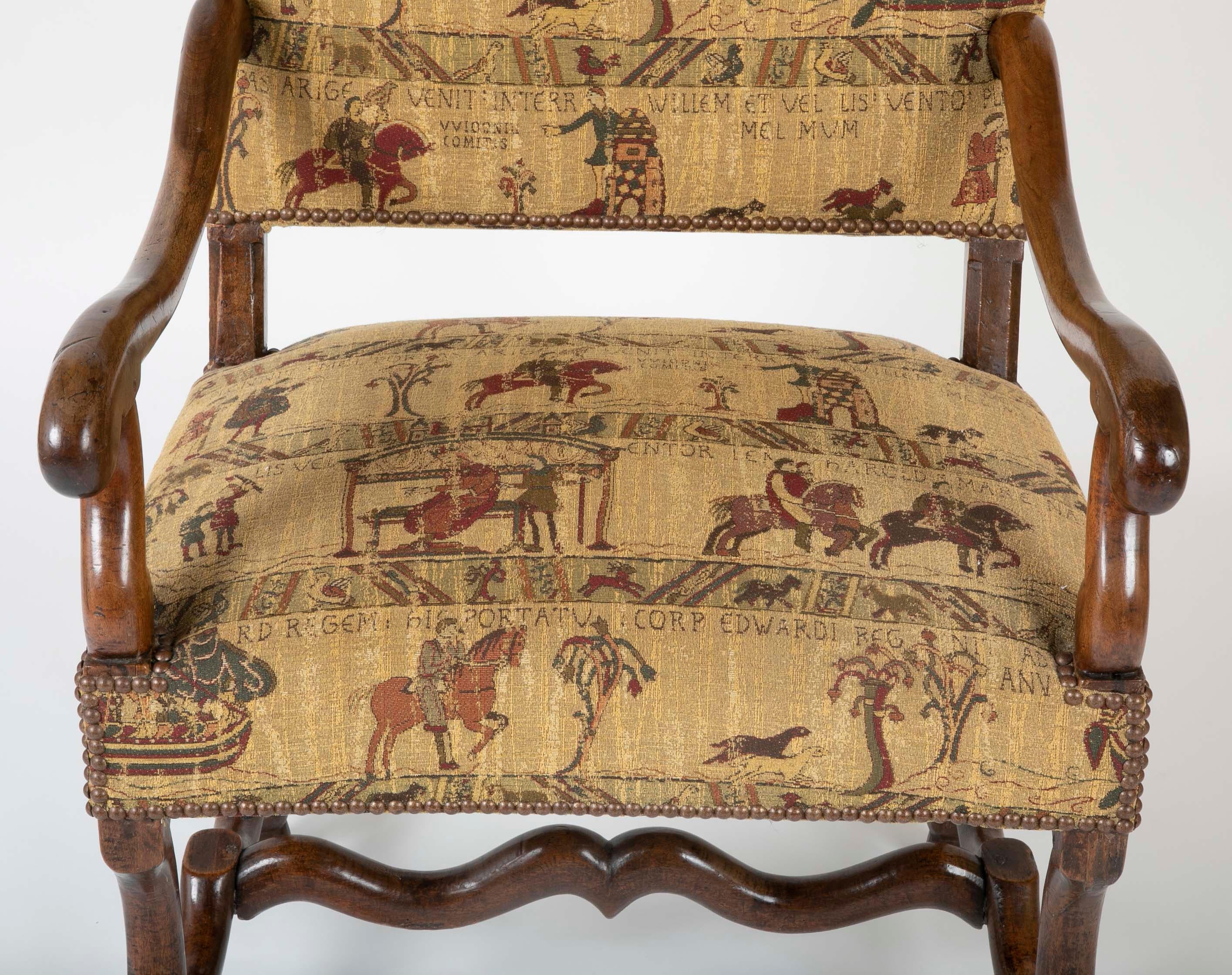 Französischer Louis XIII-Stil Sessel aus Nussbaumholz (19. Jahrhundert) im Angebot