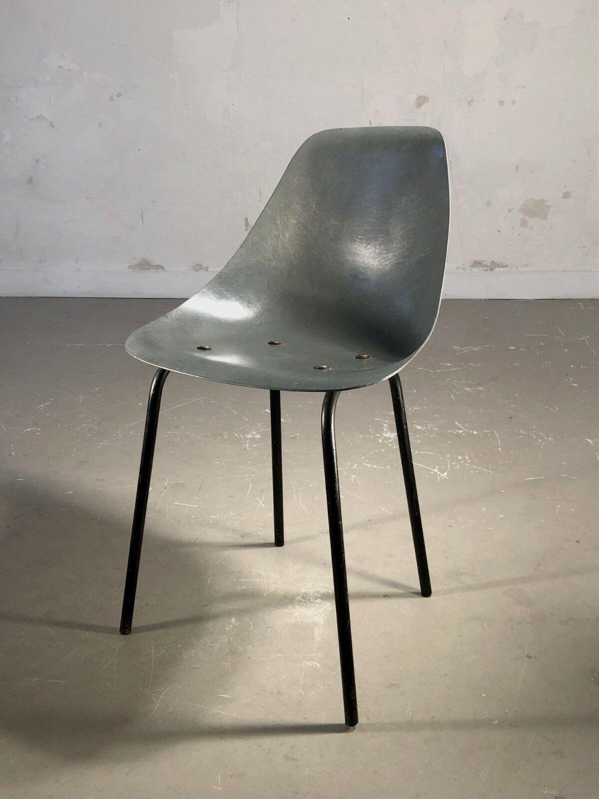 A fiberglass MID-CENTURY-MODERN CHAIR att. RENE-JEAN CAILLETTE France 1950 For Sale 3