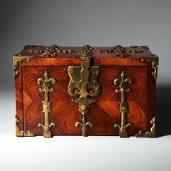 Fina caja fuerte o cofre de madera de Kingwood de Guillermo y María del siglo XVII, circa 1690