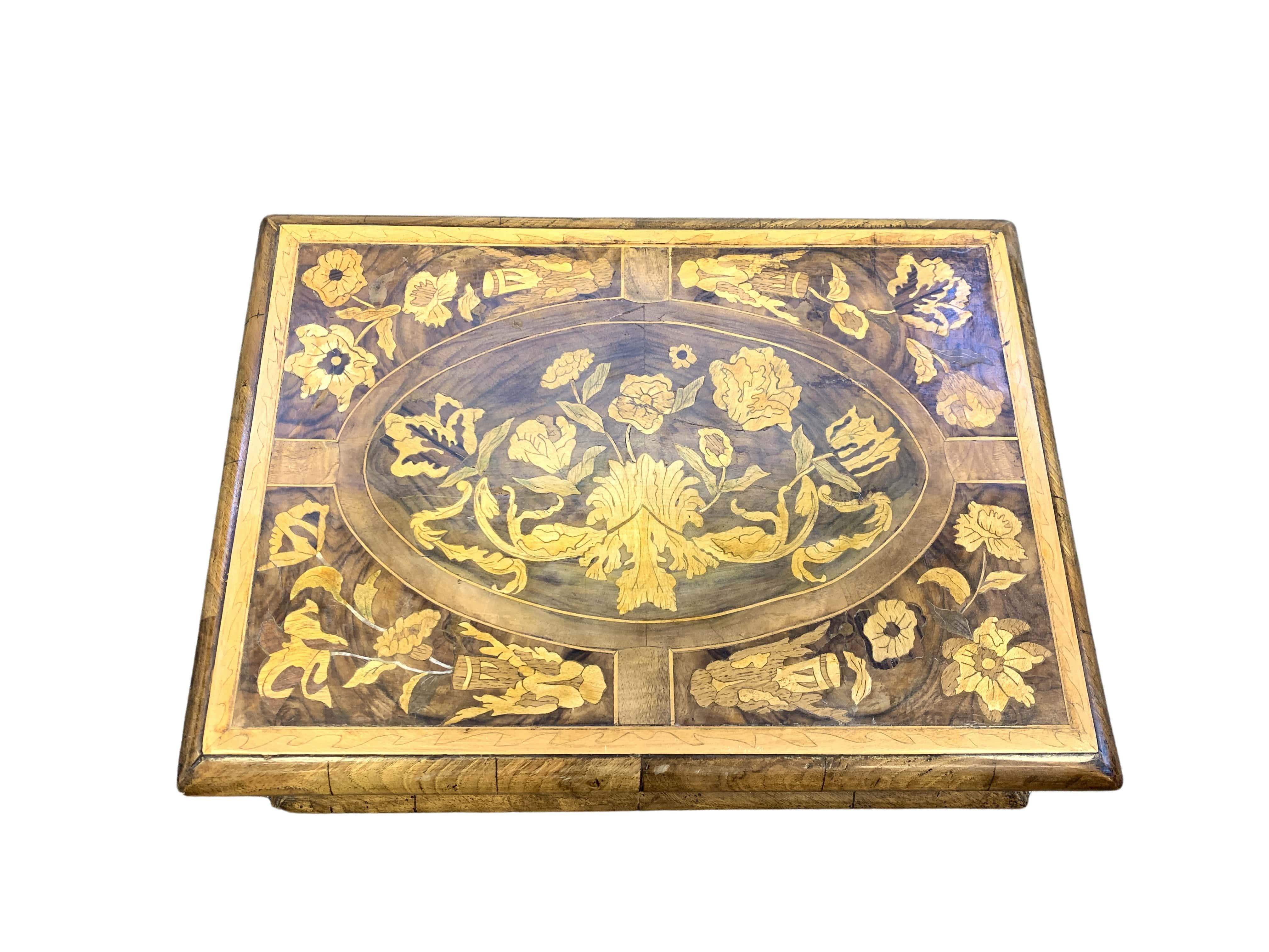 A fine 17th century and later floral marquetry box with hinged lid.
 