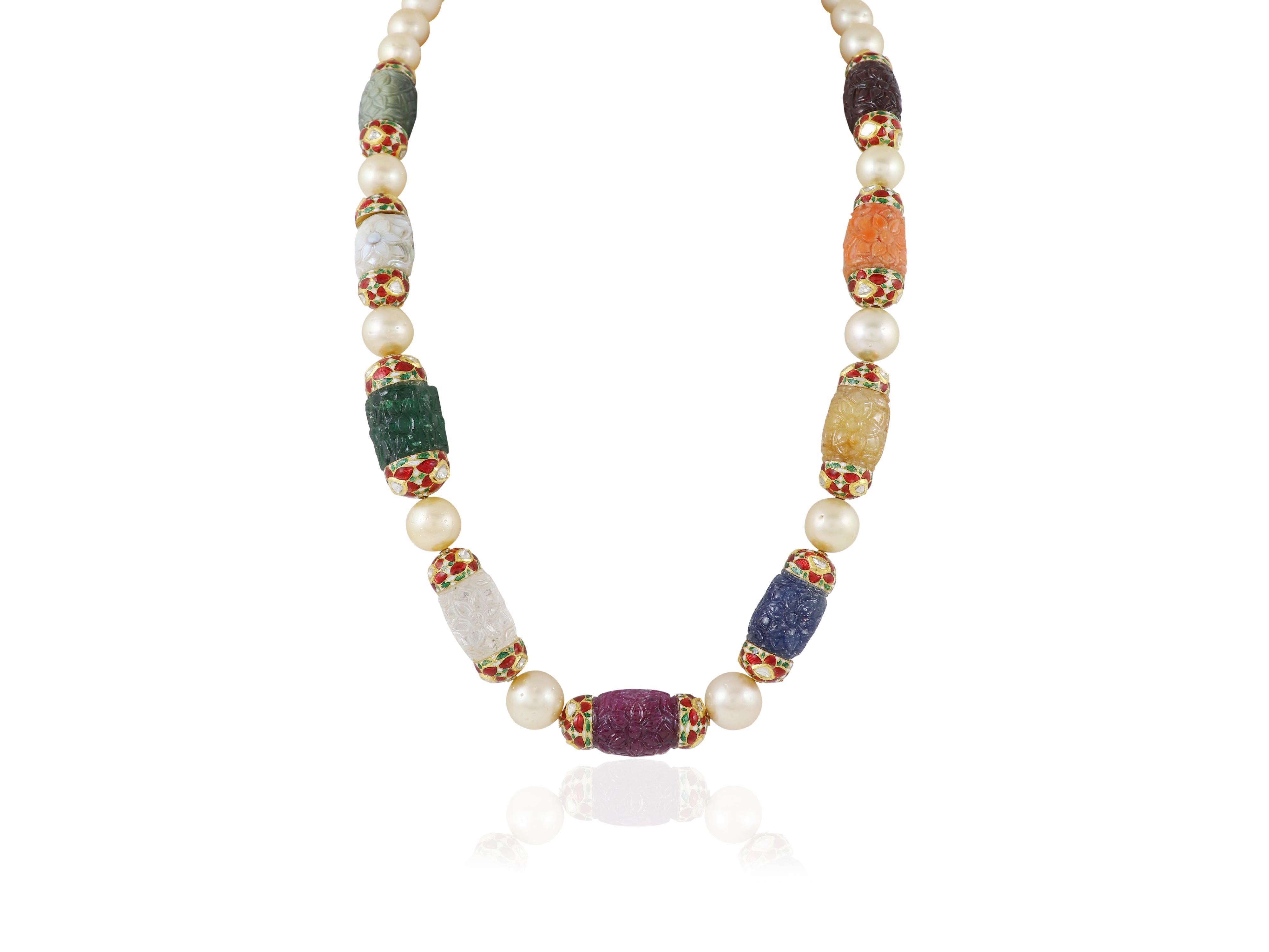Eine feine 18 Karat Gold Navratana geschnitzte goldene Tupfenhalskette mit Tupfen für indianische Hochzeiten (Ungeschliffen) im Angebot