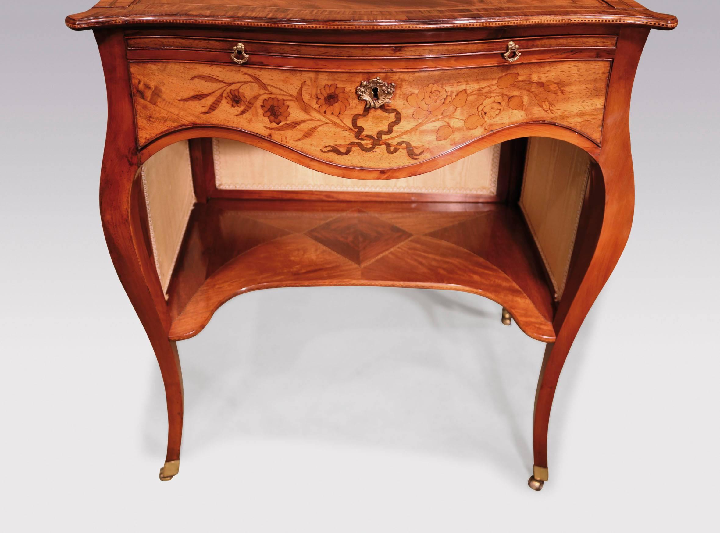 English Fine 18th Century ‘French Hepplewhite’ Mahogany Ladies Writing Table For Sale