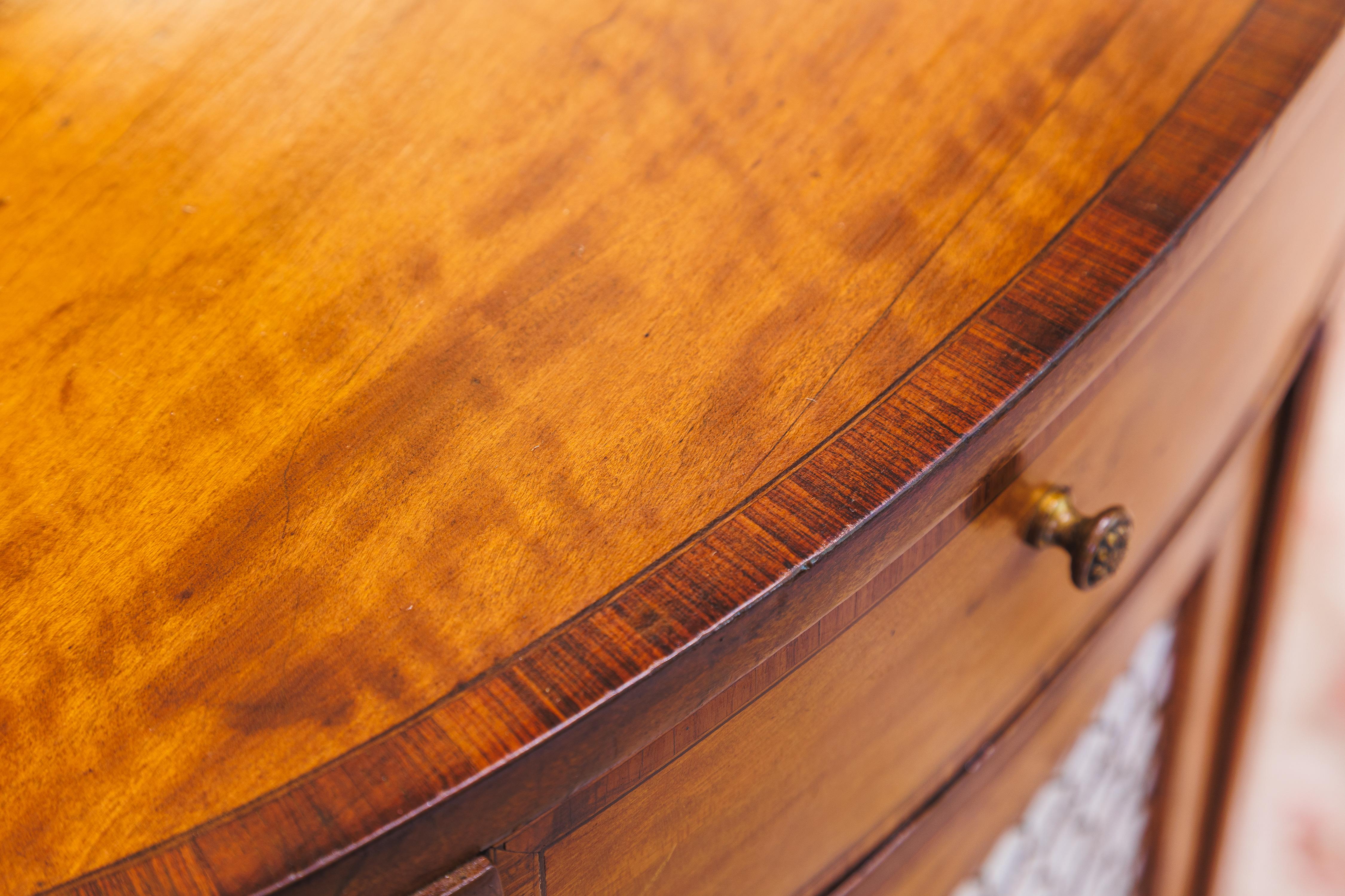 Satinwood A fine 18th century George 111  satinwood and inlayed oval cabinet side table For Sale