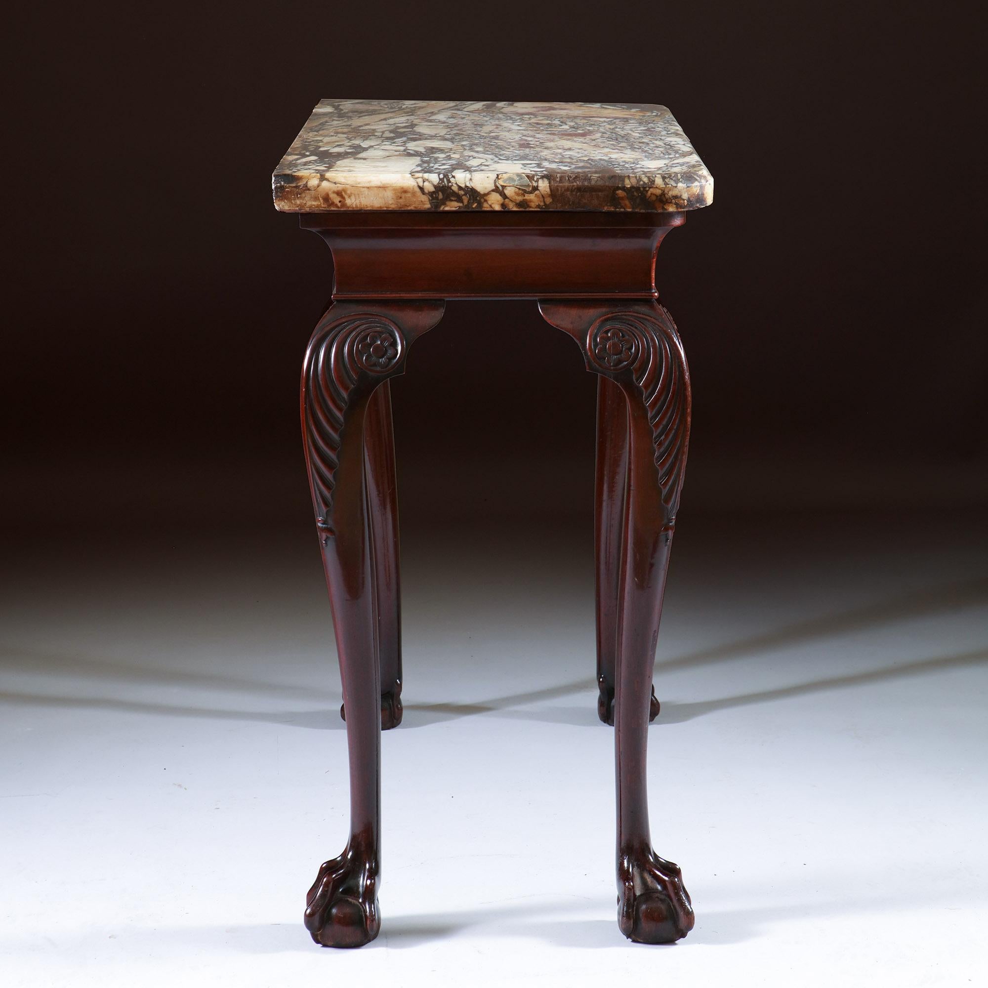 A Fine 18th Century George II Mahogany Marble Topped Console Table, Ireland In Good Condition In Oxfordshire, United Kingdom