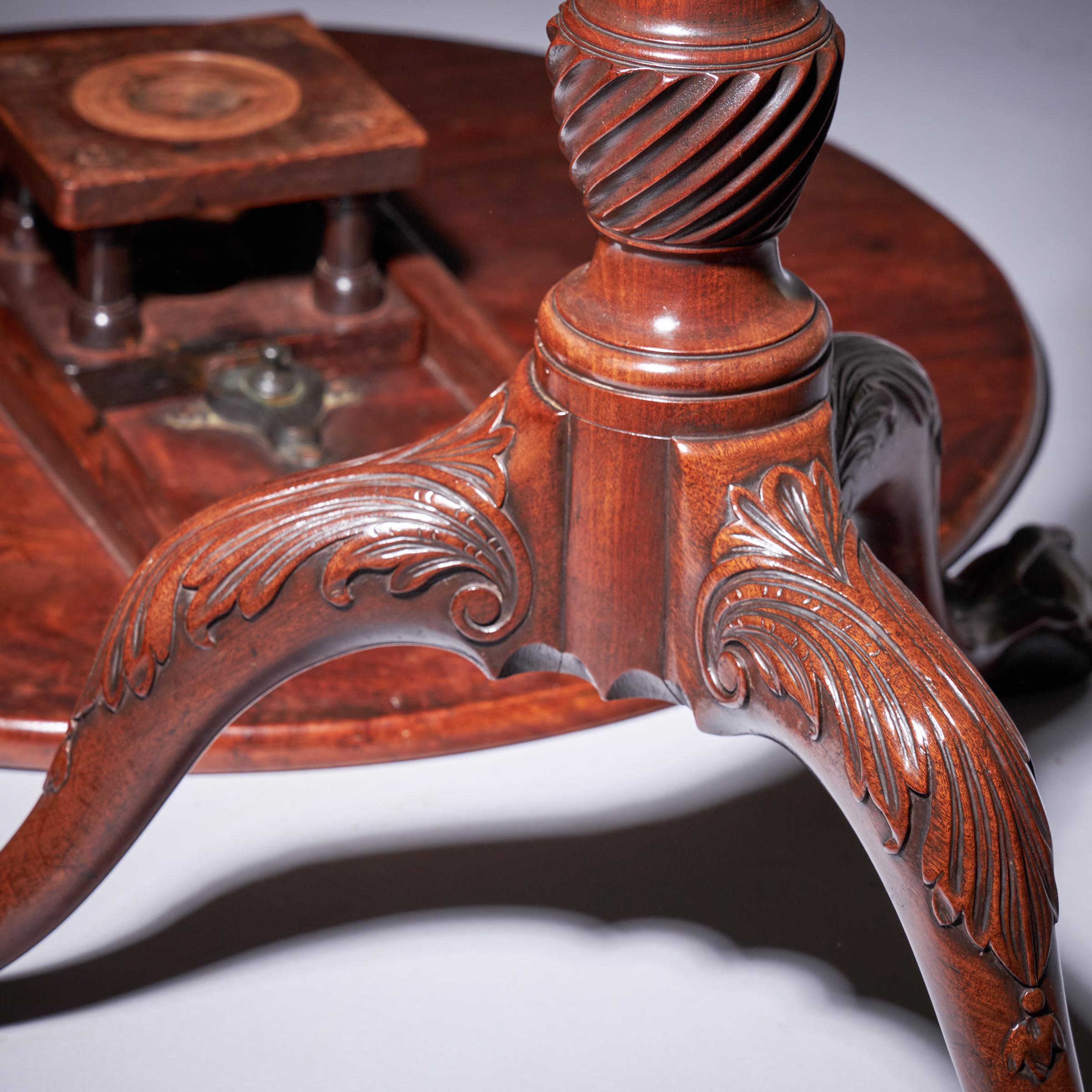 Belle table tripode George II du 18ème siècle, vers 1760 en vente 13