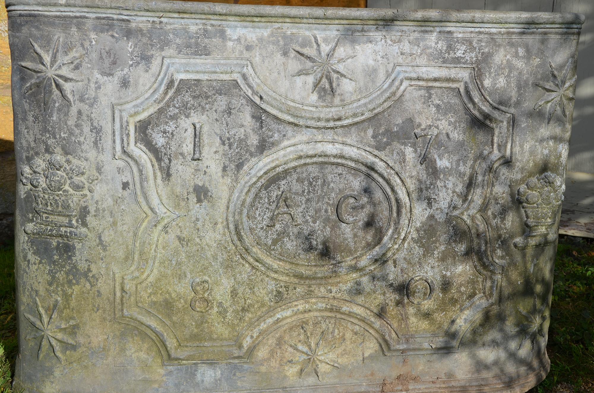 Fine 18th Century Lead Cistern For Sale 5