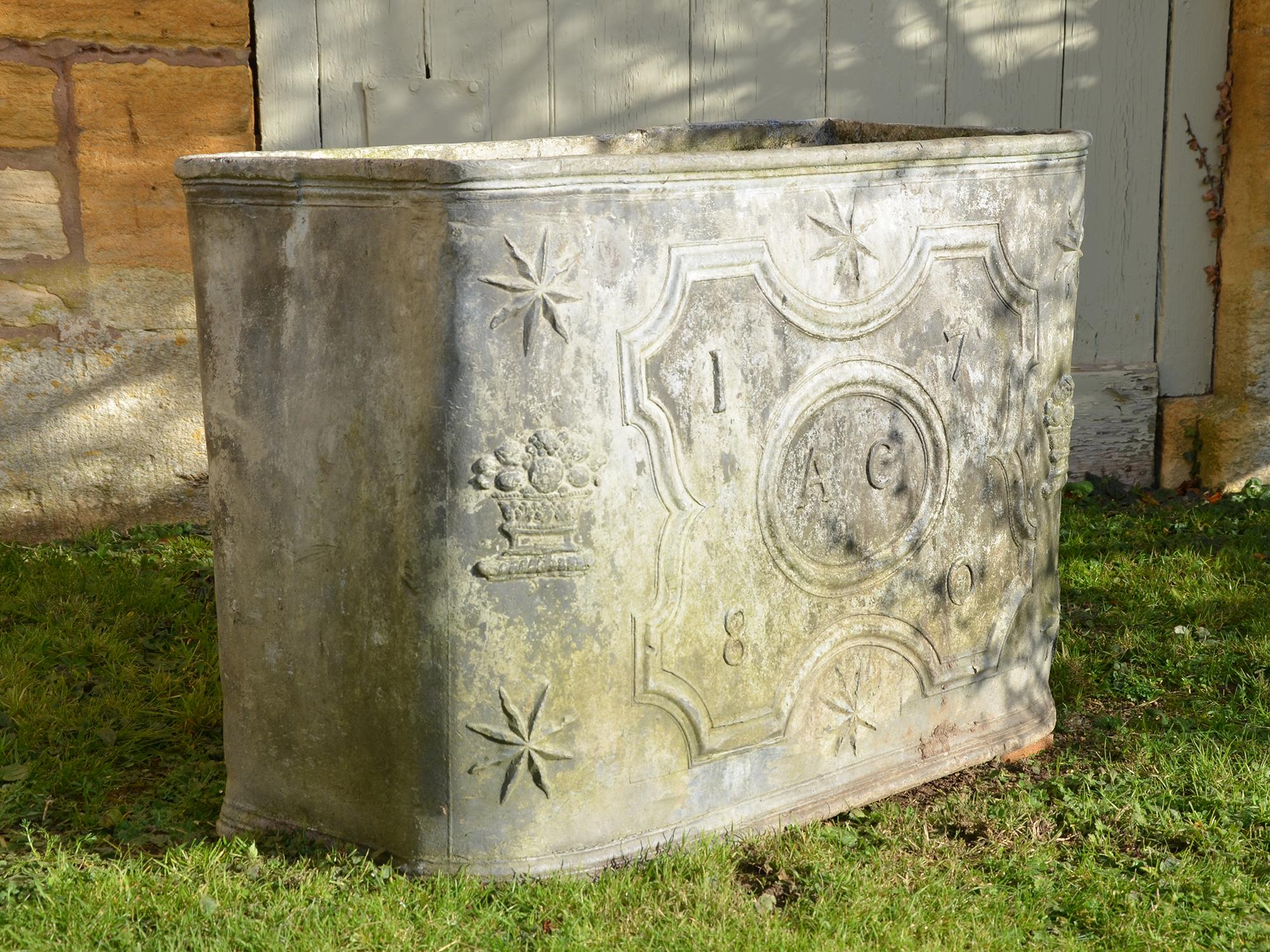 European Fine 18th Century Lead Cistern For Sale