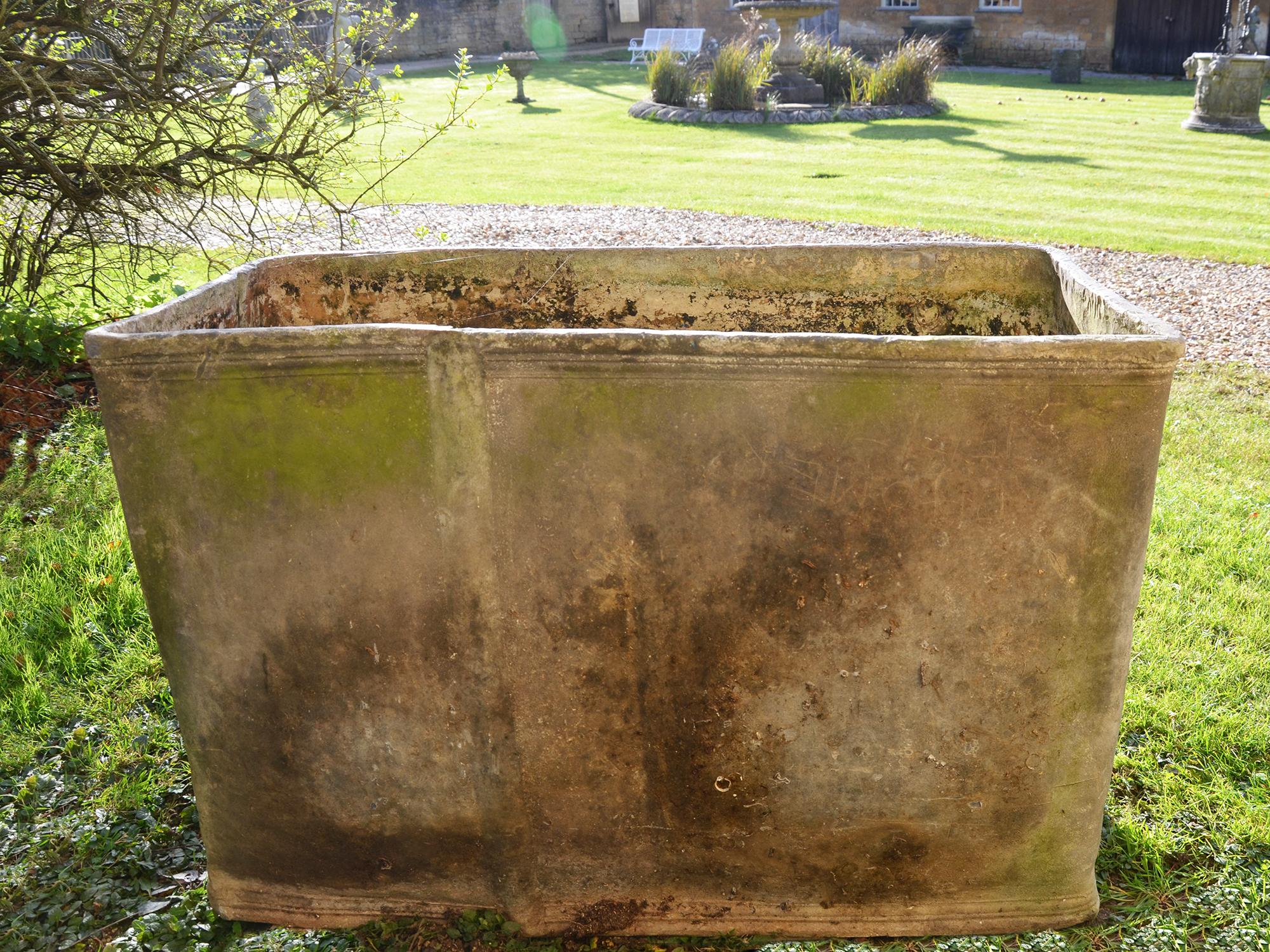 Fine 18th Century Lead Cistern For Sale 2