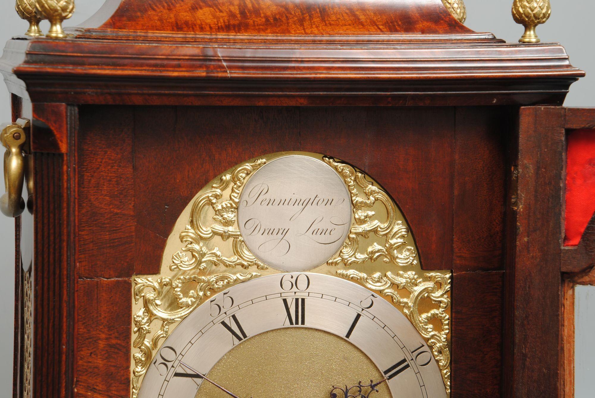 Georgian A Fine 18th Century Mahogany Bell Top Bracket Clock For Sale
