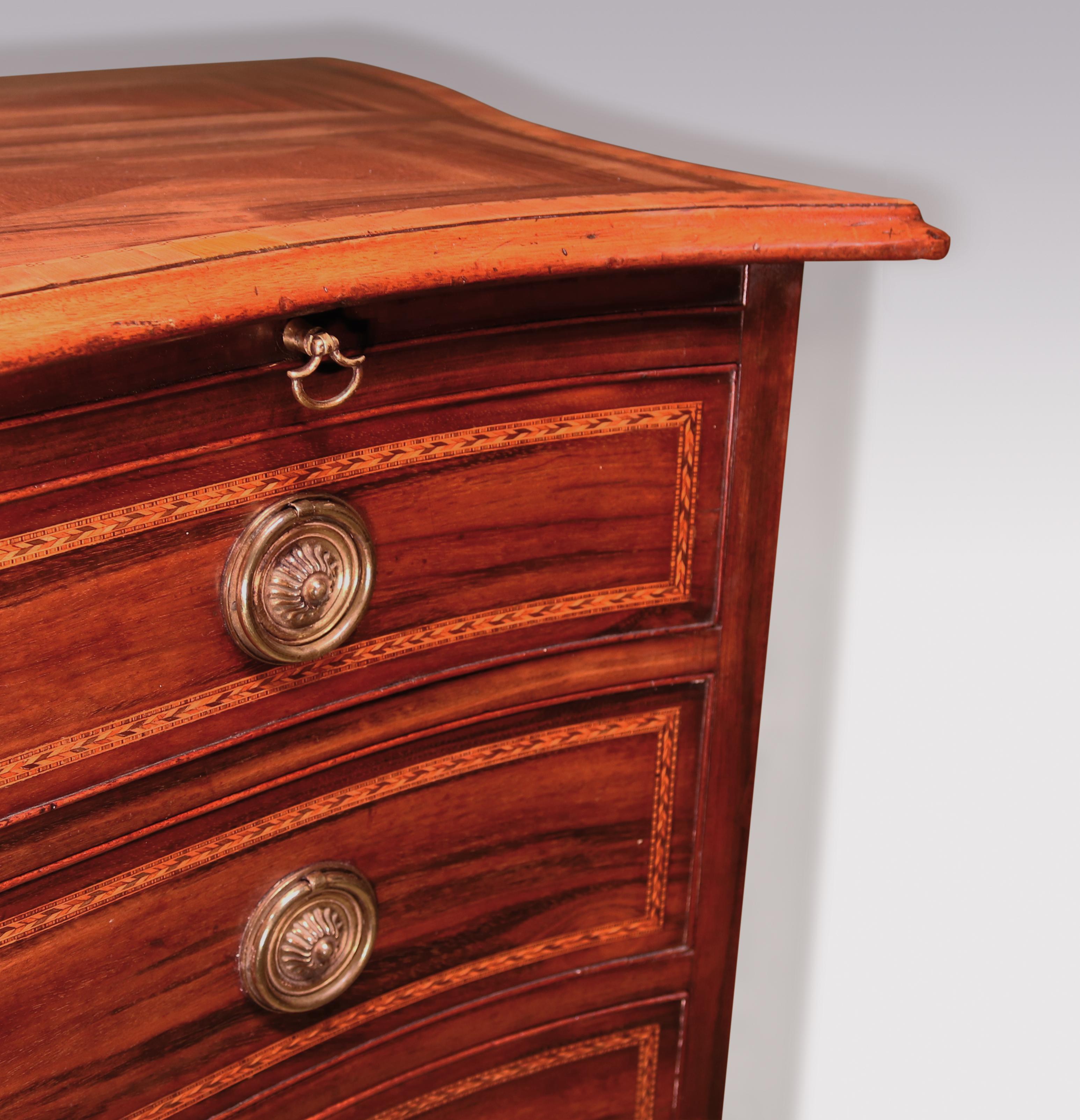 Fine 18th Century Padoukwood Serpentine Chest In Good Condition For Sale In London, GB
