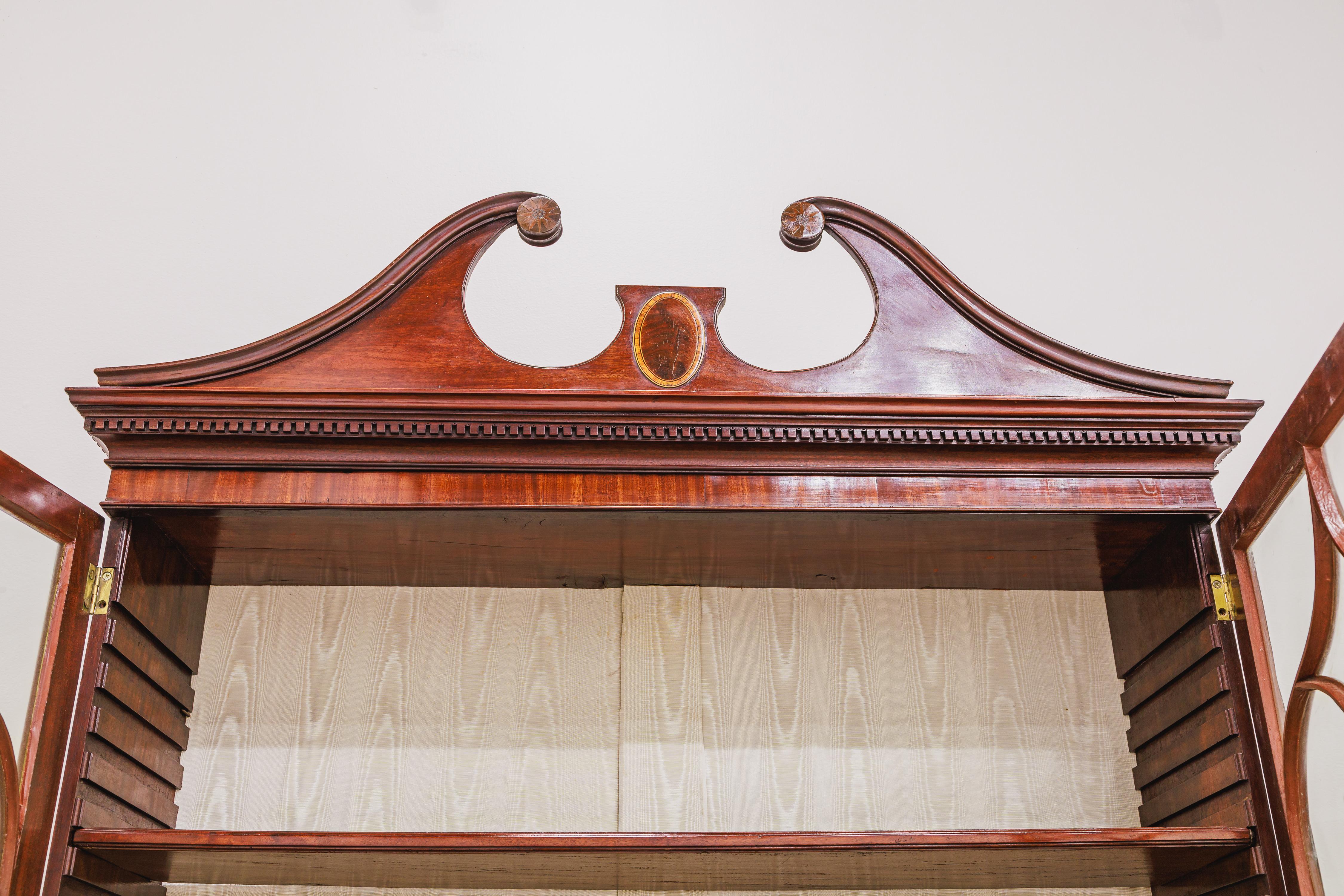 English A fine 18th century Scottish Regency mahogany and satinwood inlayed secretary For Sale