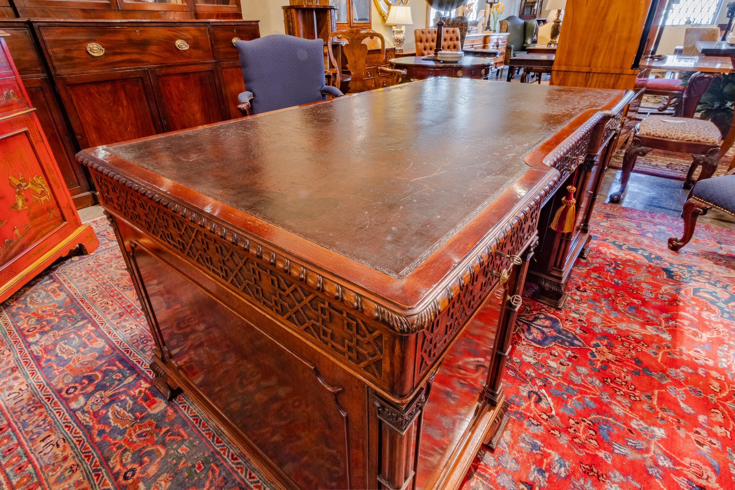 Fine 19th Century English Chinese Chippendale Mahogany Partners Desk In Good Condition In Dallas, TX