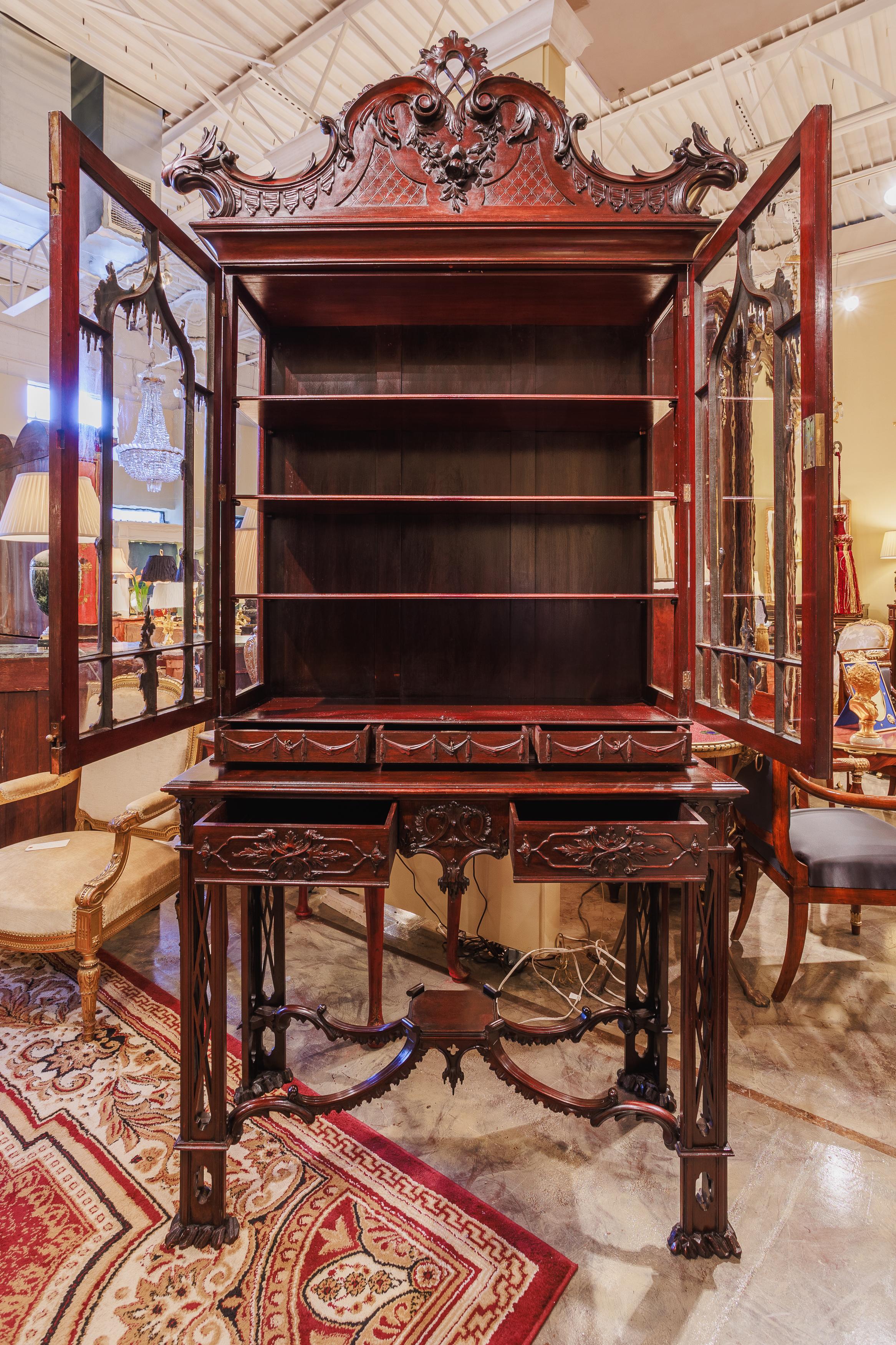 A fine 19th century Chinese Chippendale mahogany hand carved viewing cabinet 