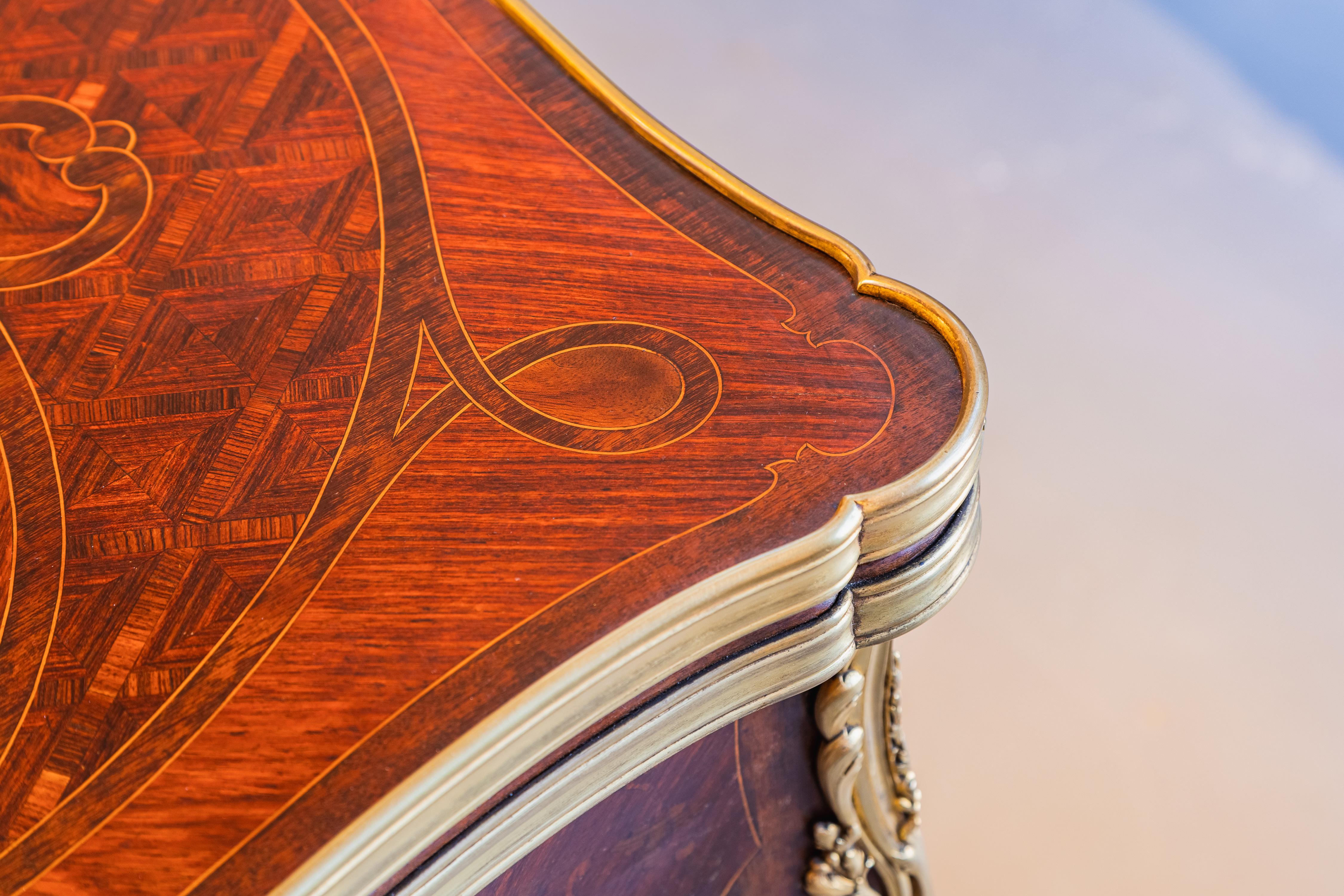 XIXe siècle A.I.C., table à jeu française signée G. Durand. Marqueterie et bois de roi en vente